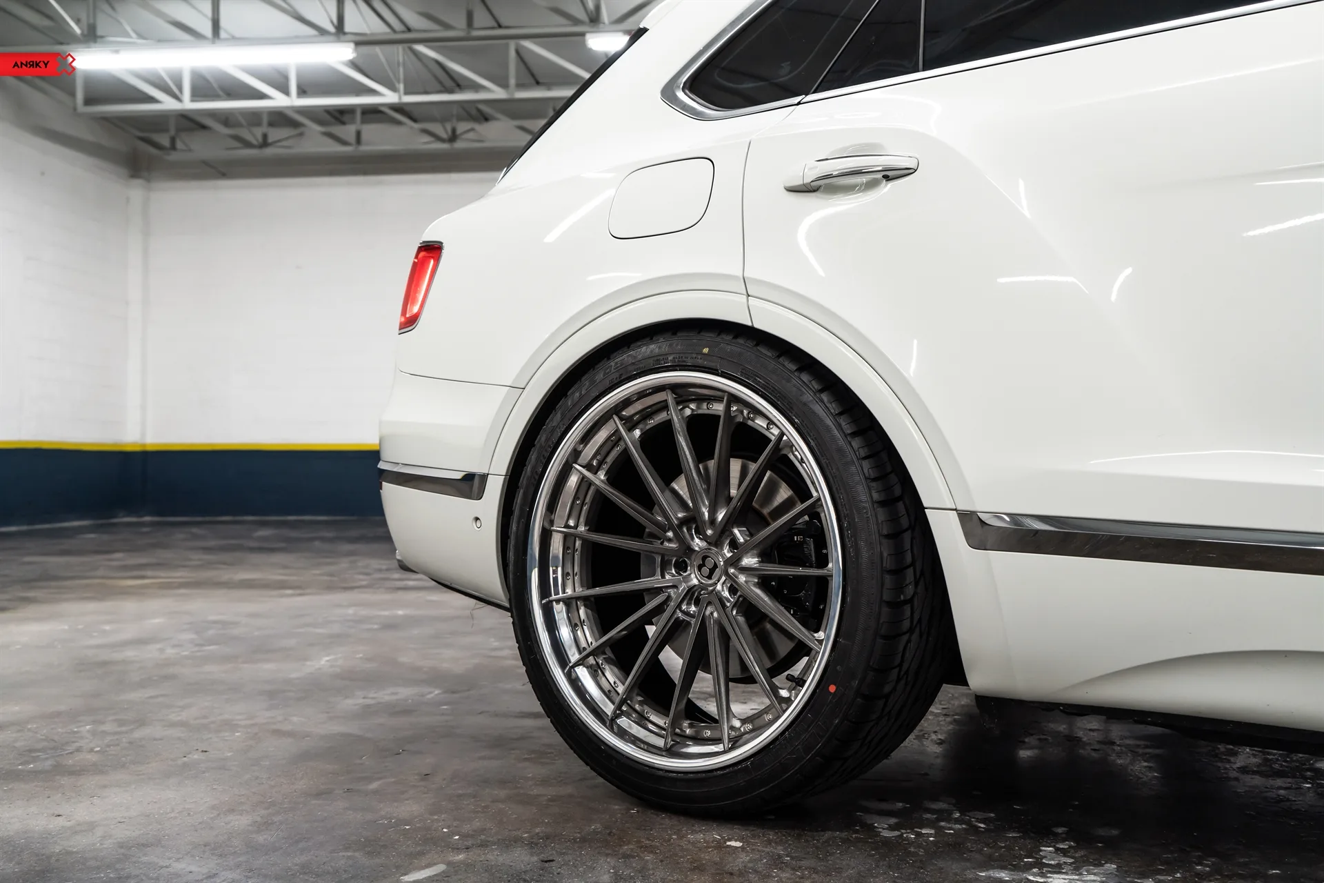 Anrky AN39 SeriesTHREE on Bentley Bentayga.1, photo 9