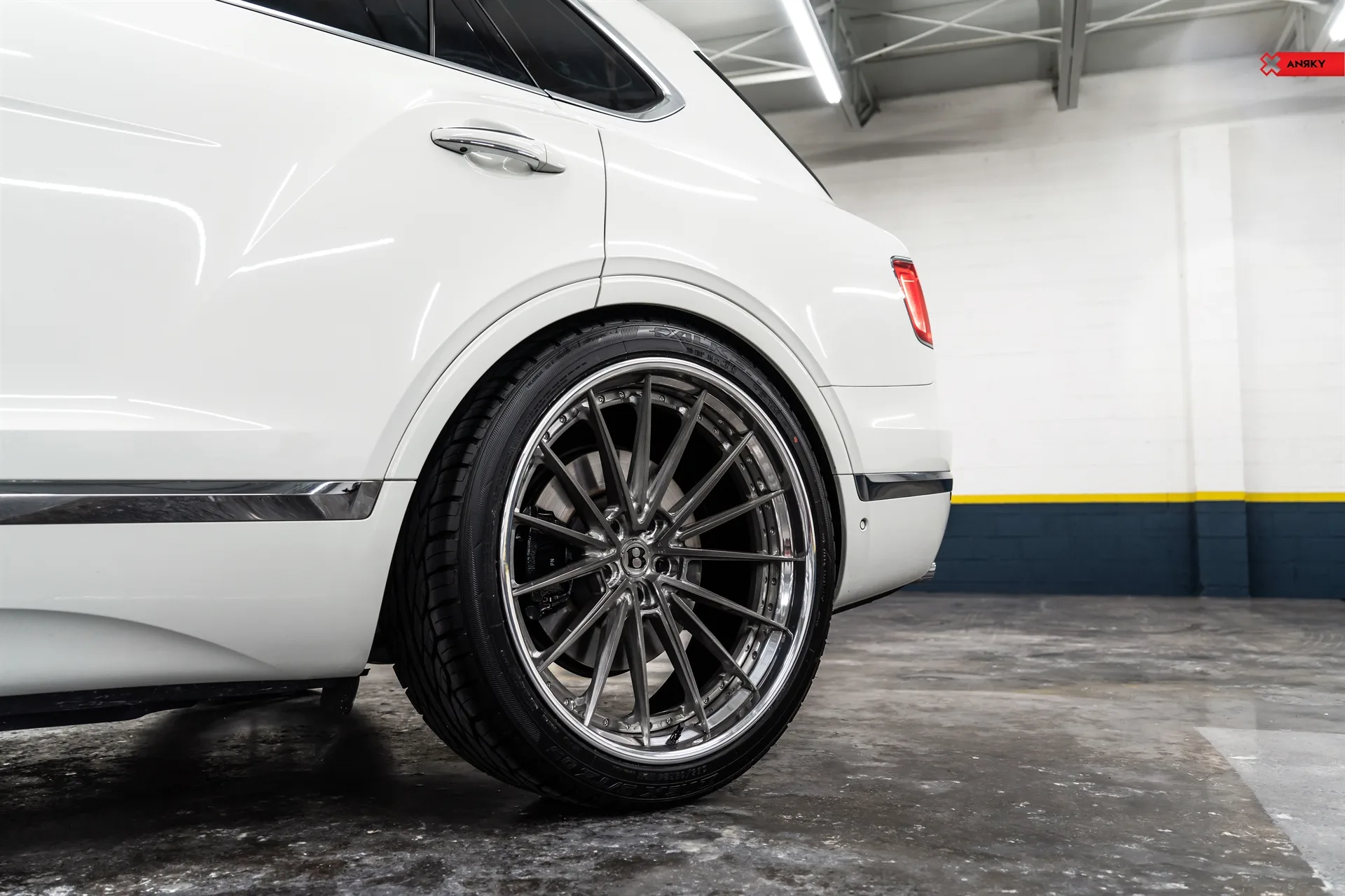 Anrky AN39 SeriesTHREE on Bentley Bentayga.1, photo 8