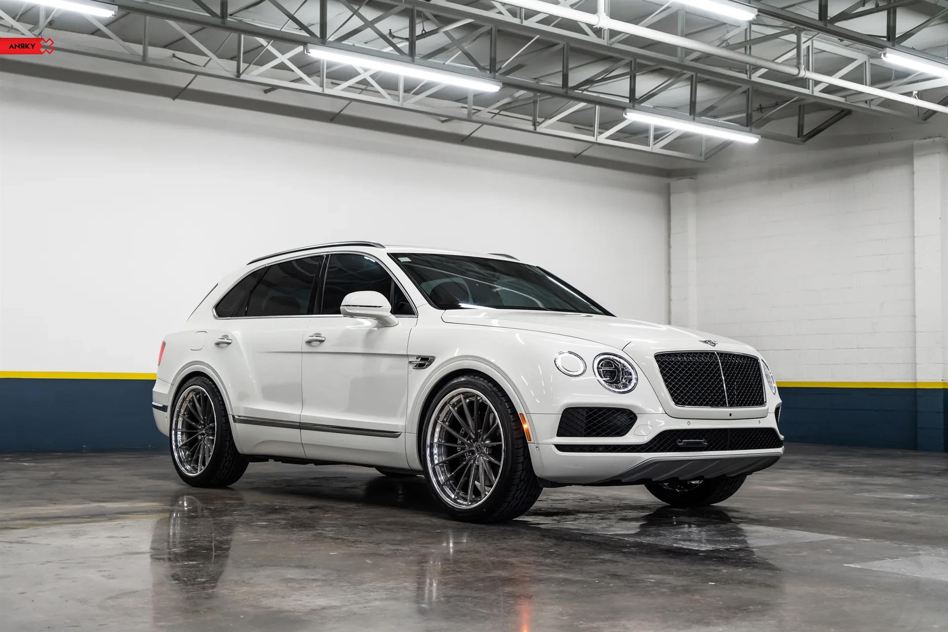 Anrky AN39 SeriesTHREE on Bentley Bentayga.1, photo 4