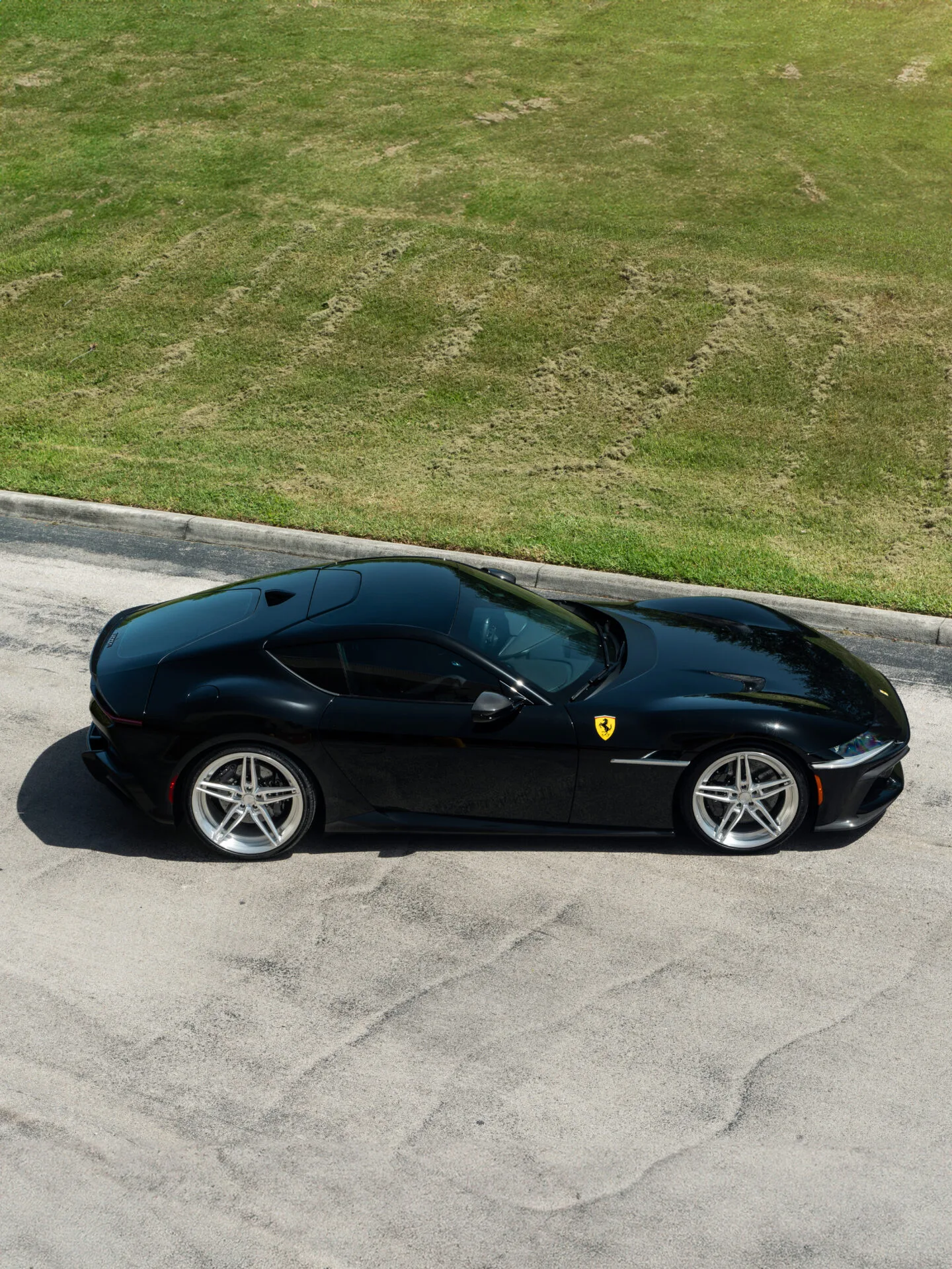 ANRKY Wheels AN27 SeriesTWO on Ferrari 12Cilindri, photo 4