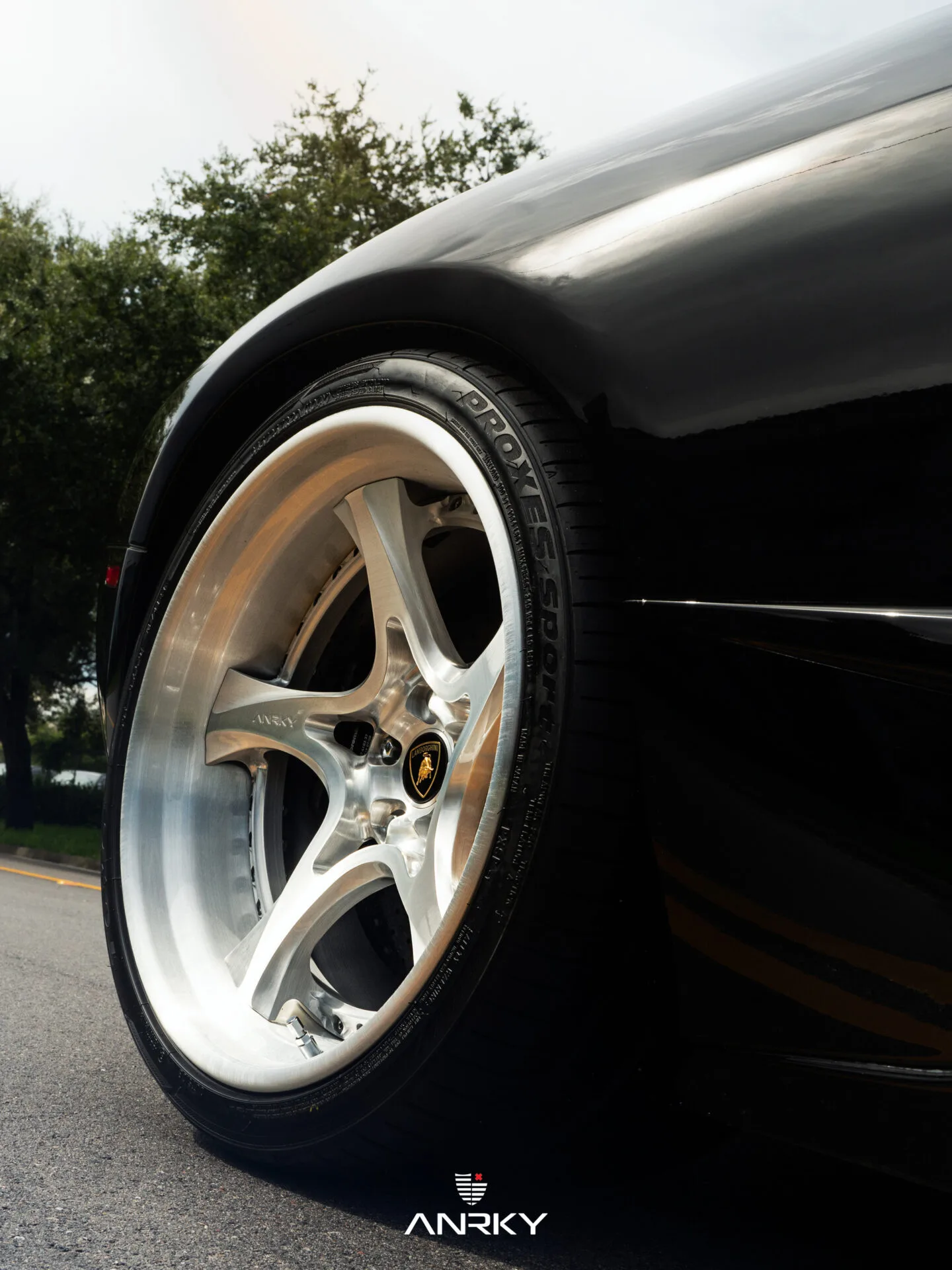 Anrky XR-305 on Lamborghini Murcielago (2001), photo 3