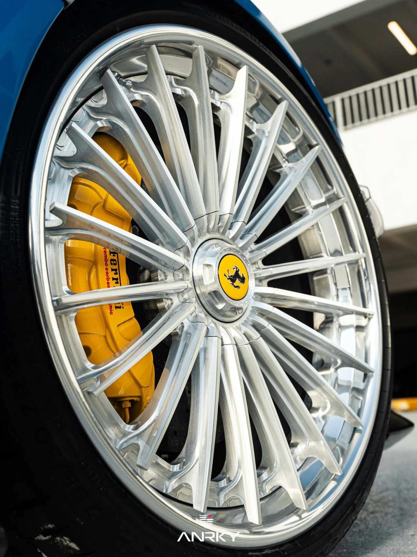 Anrky XR-370 on Ferrari 12Cilindri, photo 8