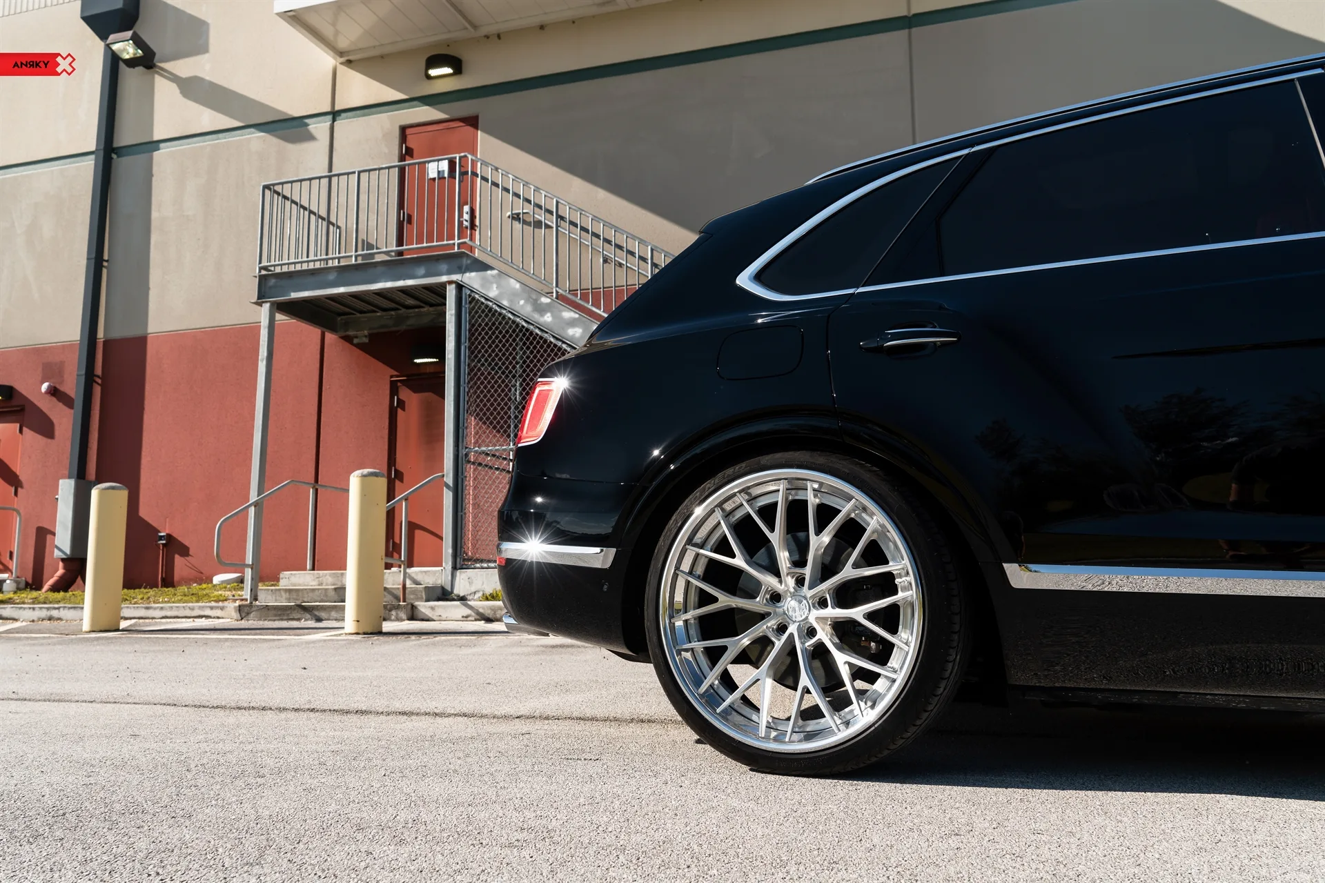 Anrky Bentley Bentayga, AN30 SeriesTHREE on Bentley Bentayga.1, photo 9
