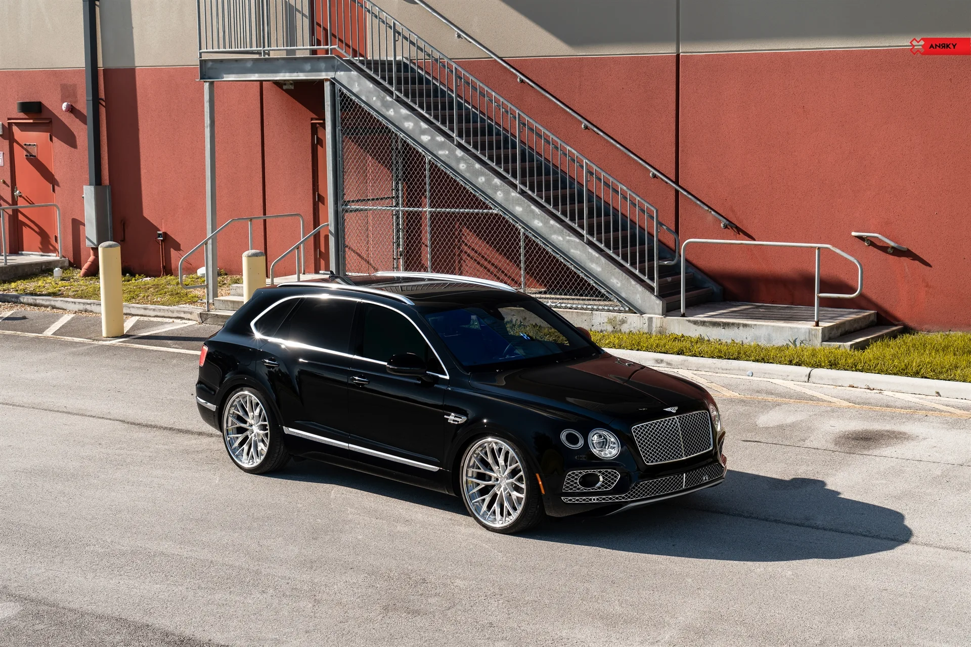 Anrky Bentley Bentayga, AN30 SeriesTHREE on Bentley Bentayga.1, photo 11