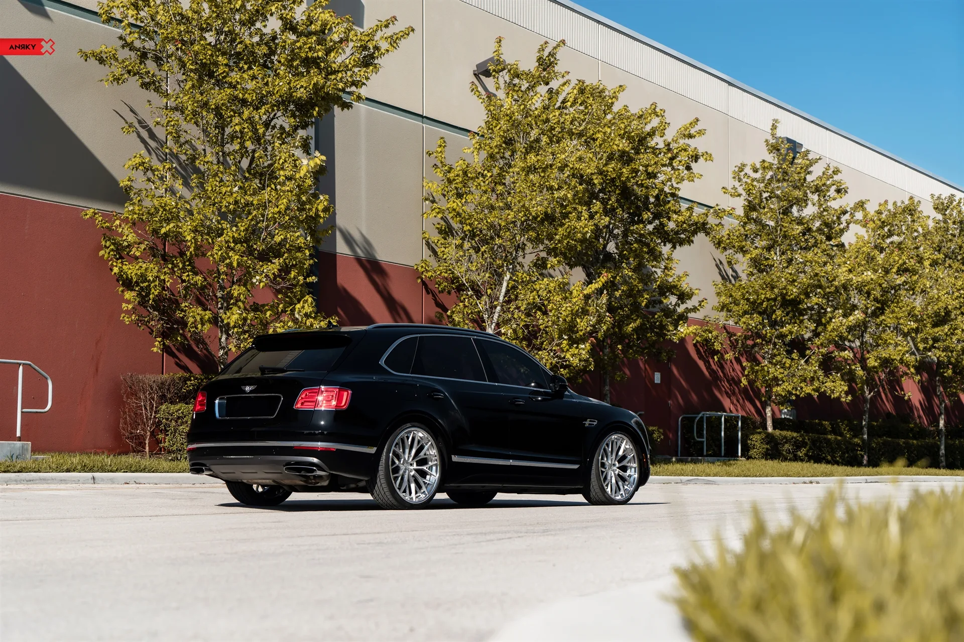 Anrky Bentley Bentayga, AN30 SeriesTHREE on Bentley Bentayga.1, photo 3