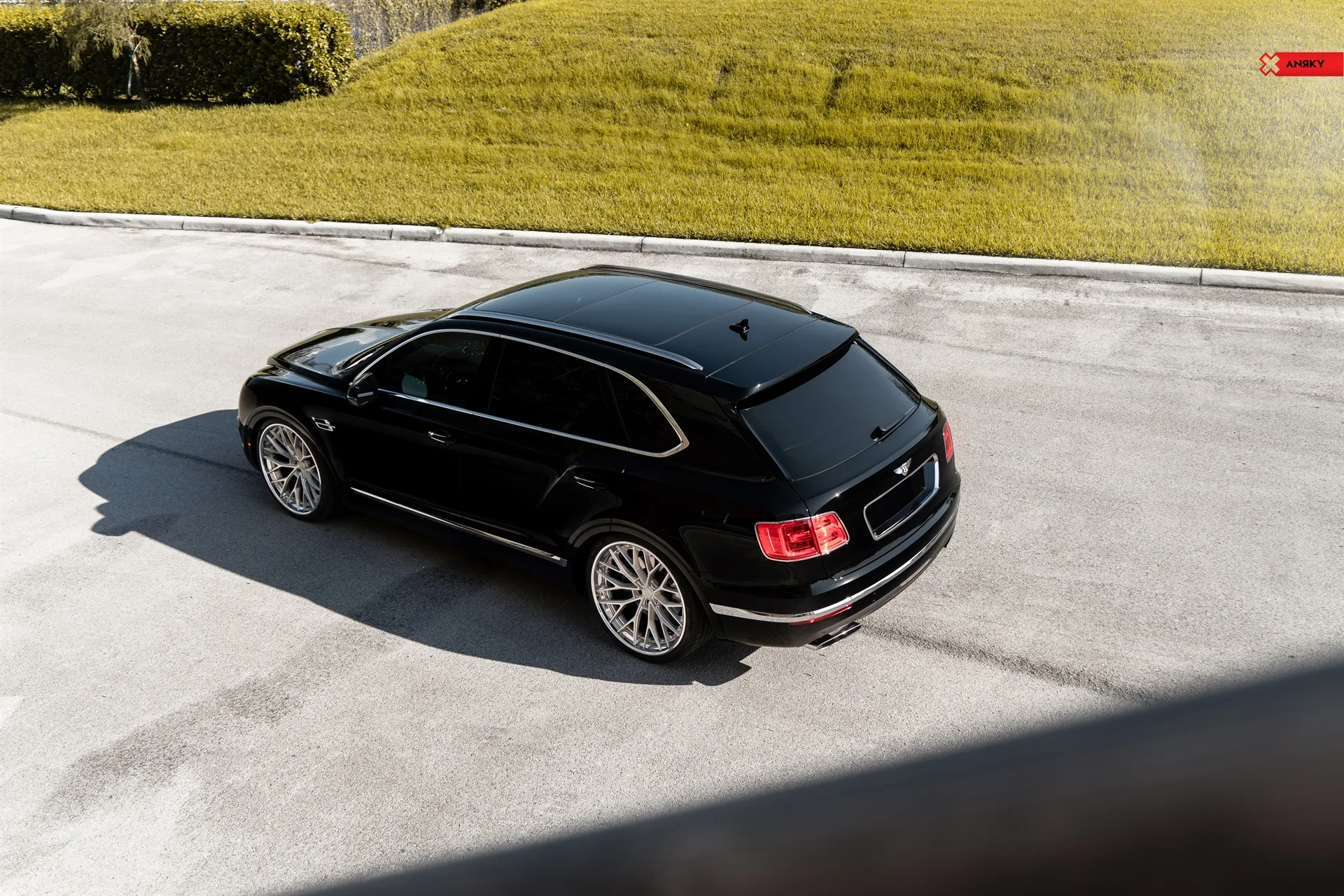 Anrky Bentley Bentayga, AN30 SeriesTHREE on Bentley Bentayga.1, photo 10
