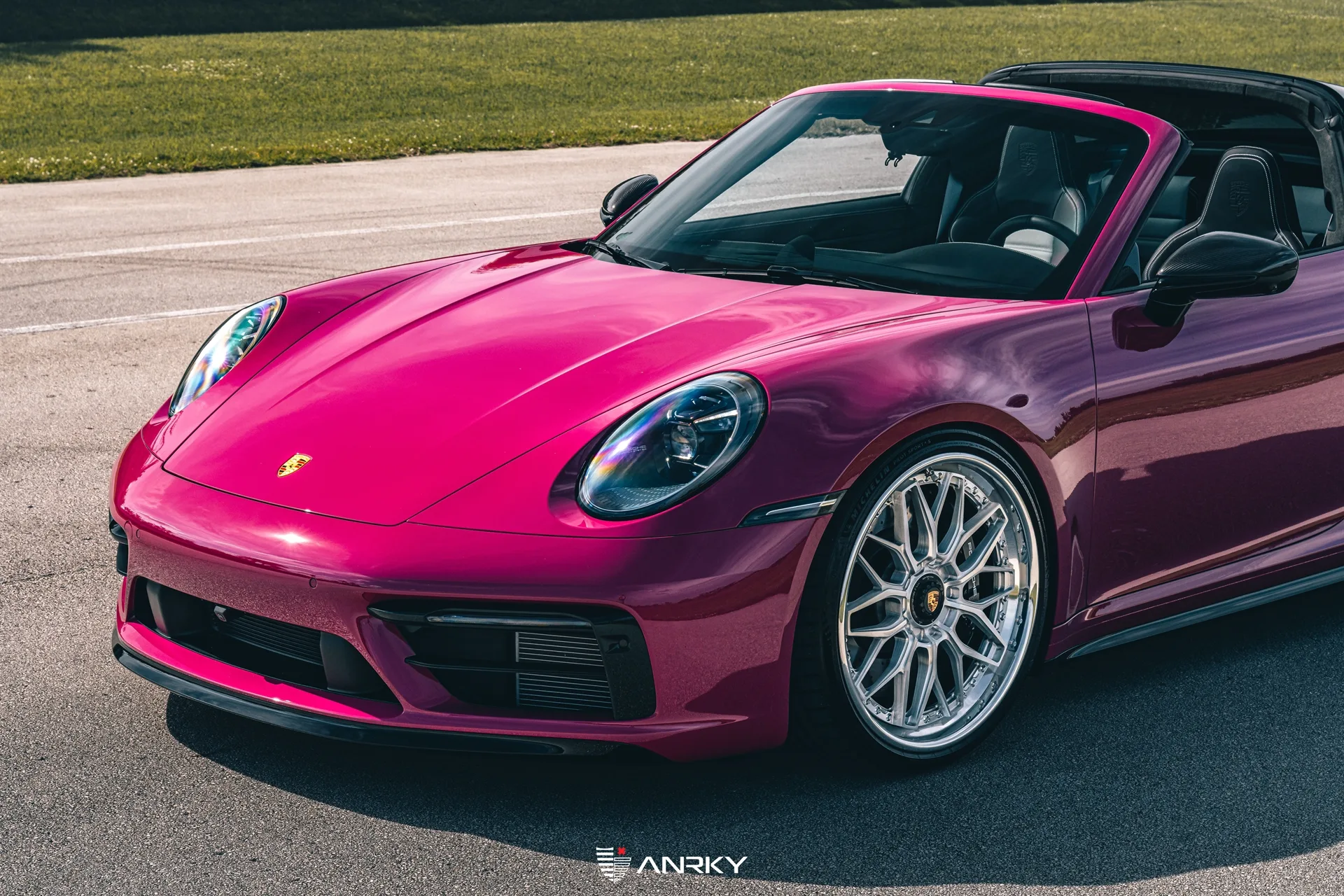 Anrky RETROSeries RS1 Classic on Porsche 911 992.1, photo 3