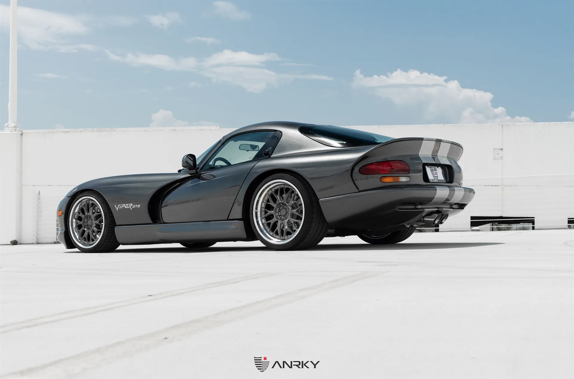 Anrky RETROSeries RS1 on Dodge Viper SR II (2nd gen), photo 2