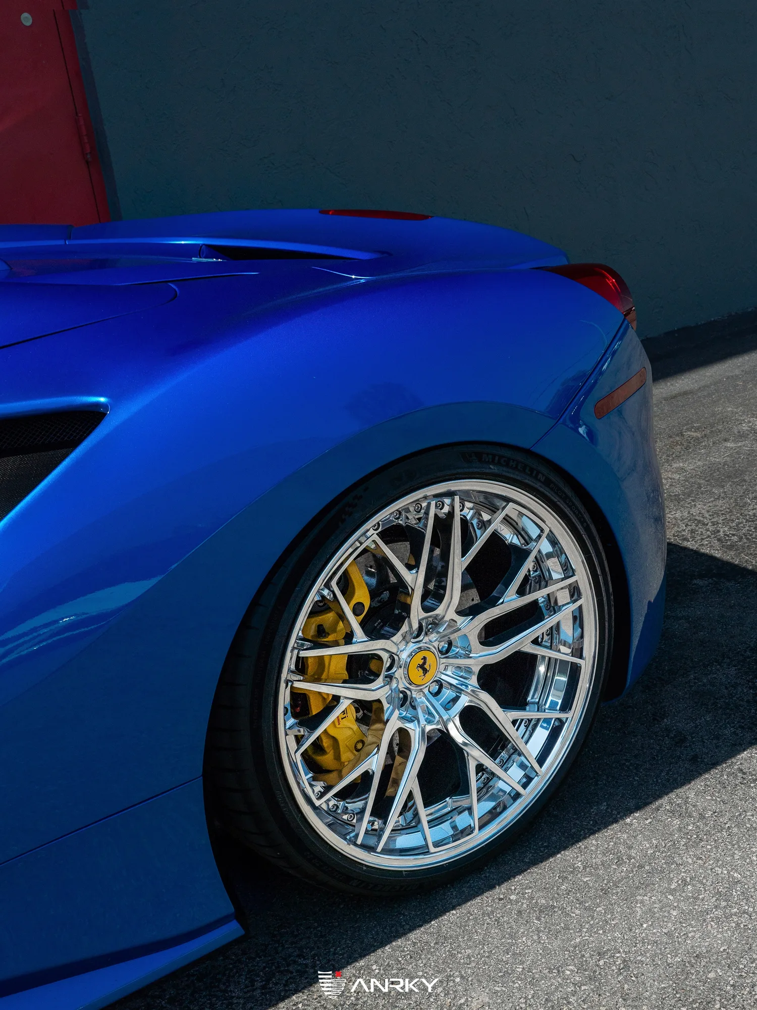 Anrky RETROSeries RS2.3 on Ferrari 488