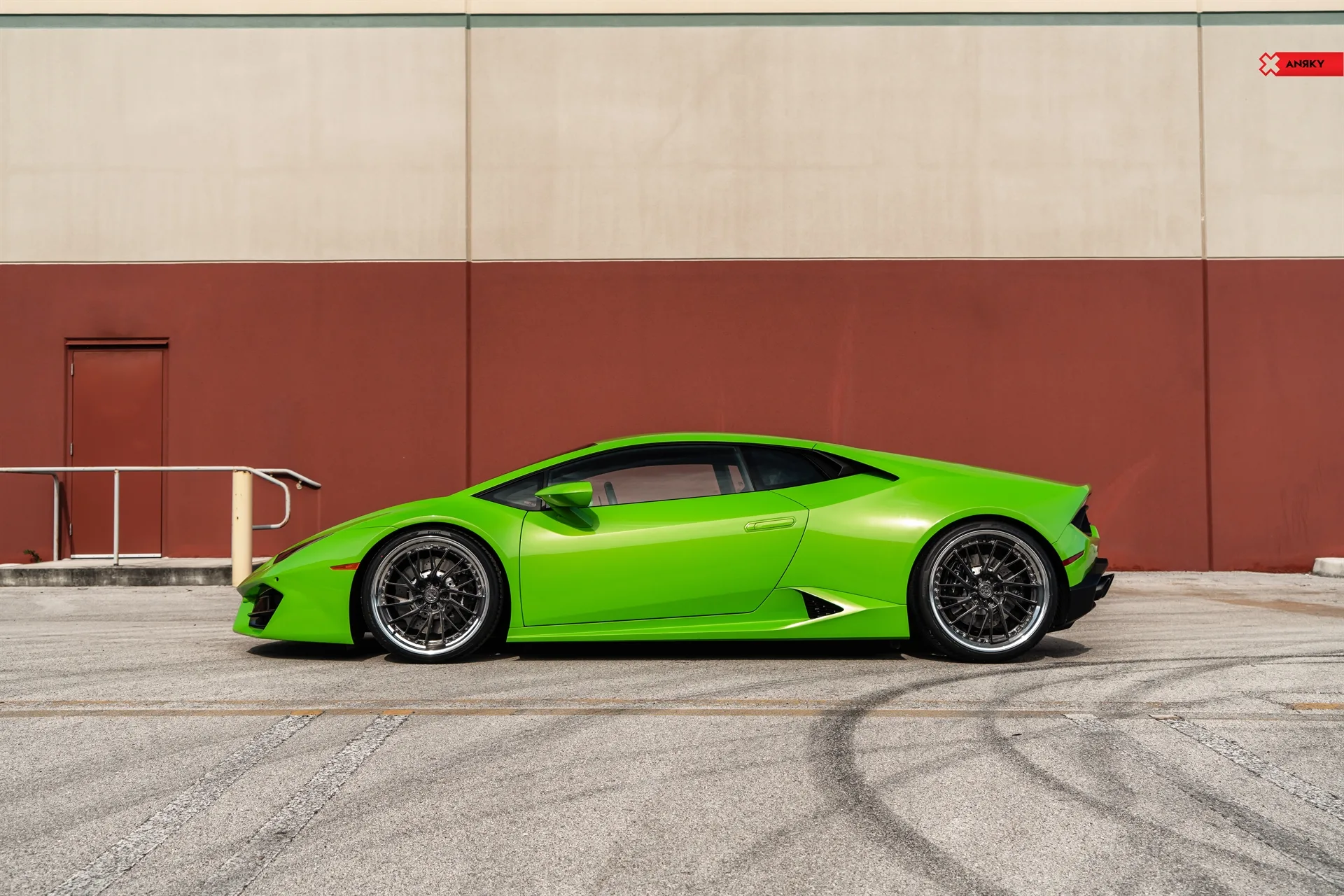 Anrky RetroSeries RS3 on Lamborghini Huracan (2014)