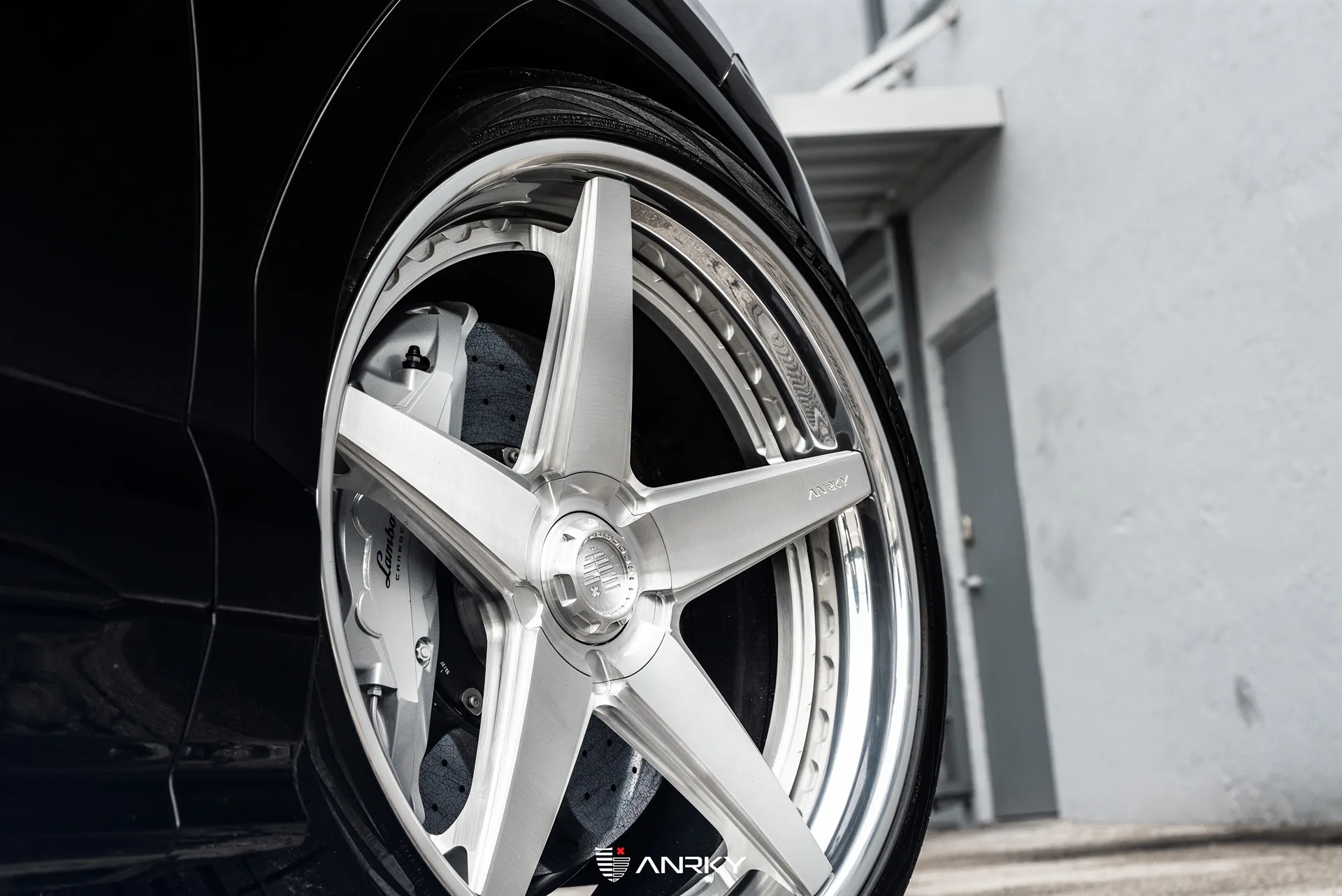 Anrky RETROSeries RS5.3 on Lamborghini Urus (2018), photo 12