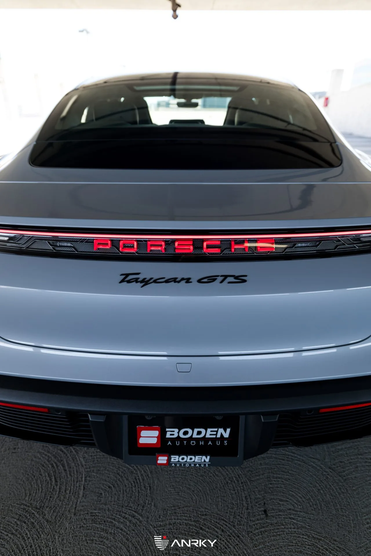 Anrky RETROSeries RS5.3 on Porsche Taycan J1.1, photo 3