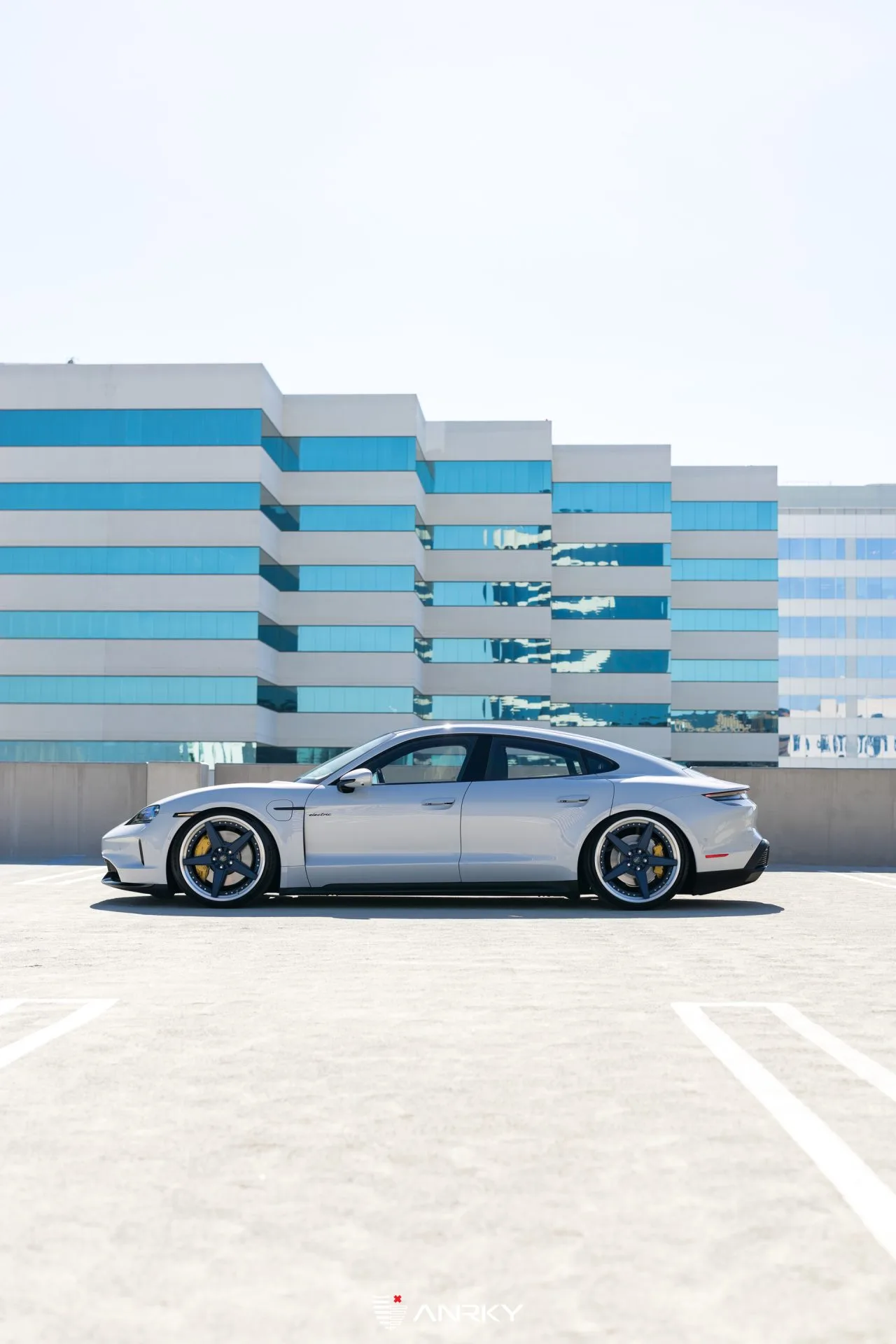 Anrky RETROSeries RS5.3 on Porsche Taycan J1.1, photo 7