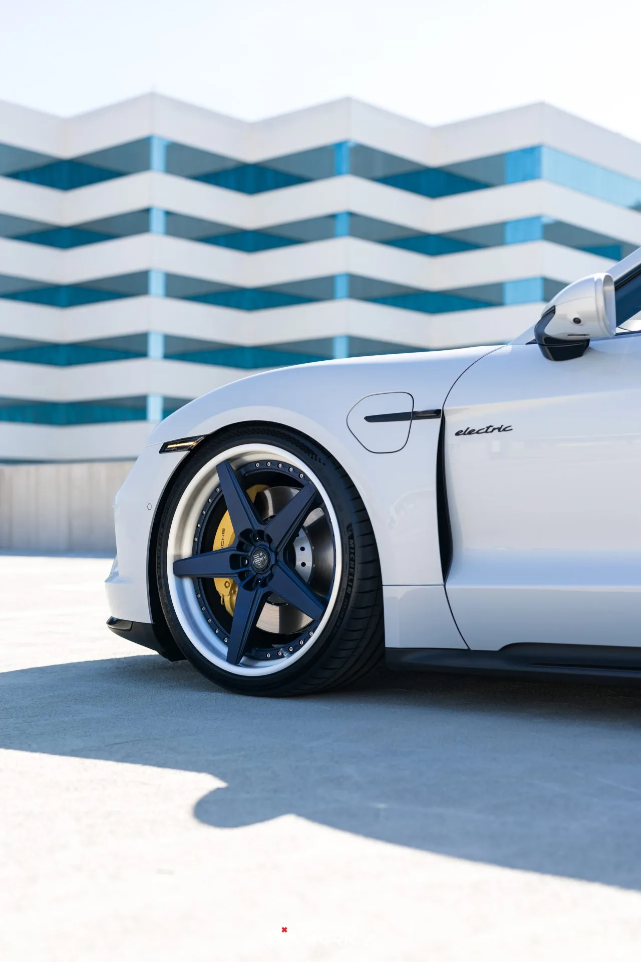 Anrky RETROSeries RS5.3 on Porsche Taycan J1.1, photo 4