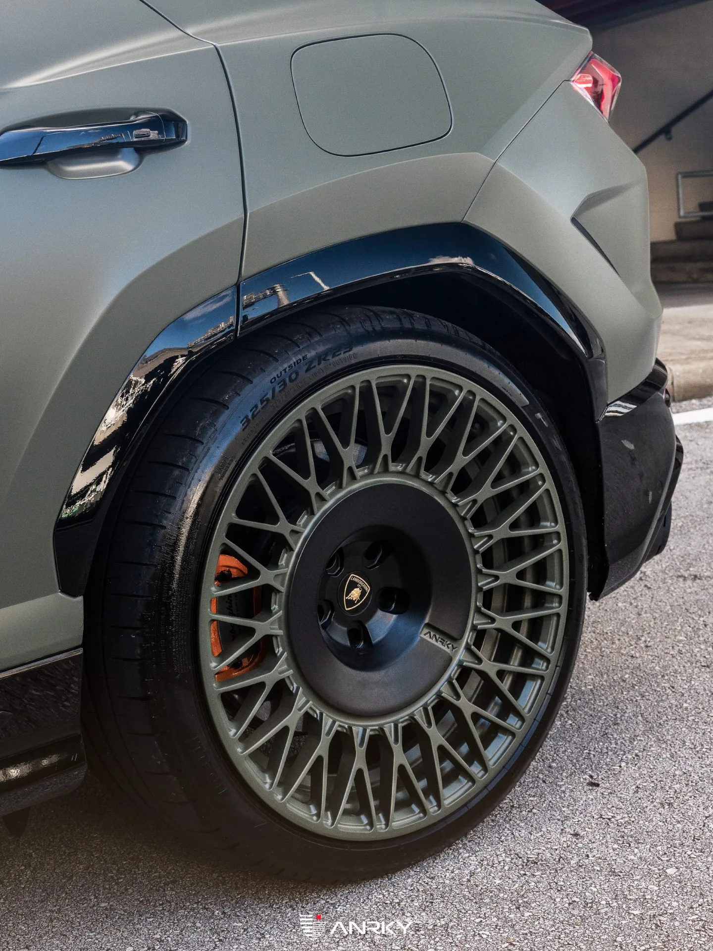 Anrky RETROSeries RS7.1+AEROSport on Lamborghini Urus (2018), photo 6