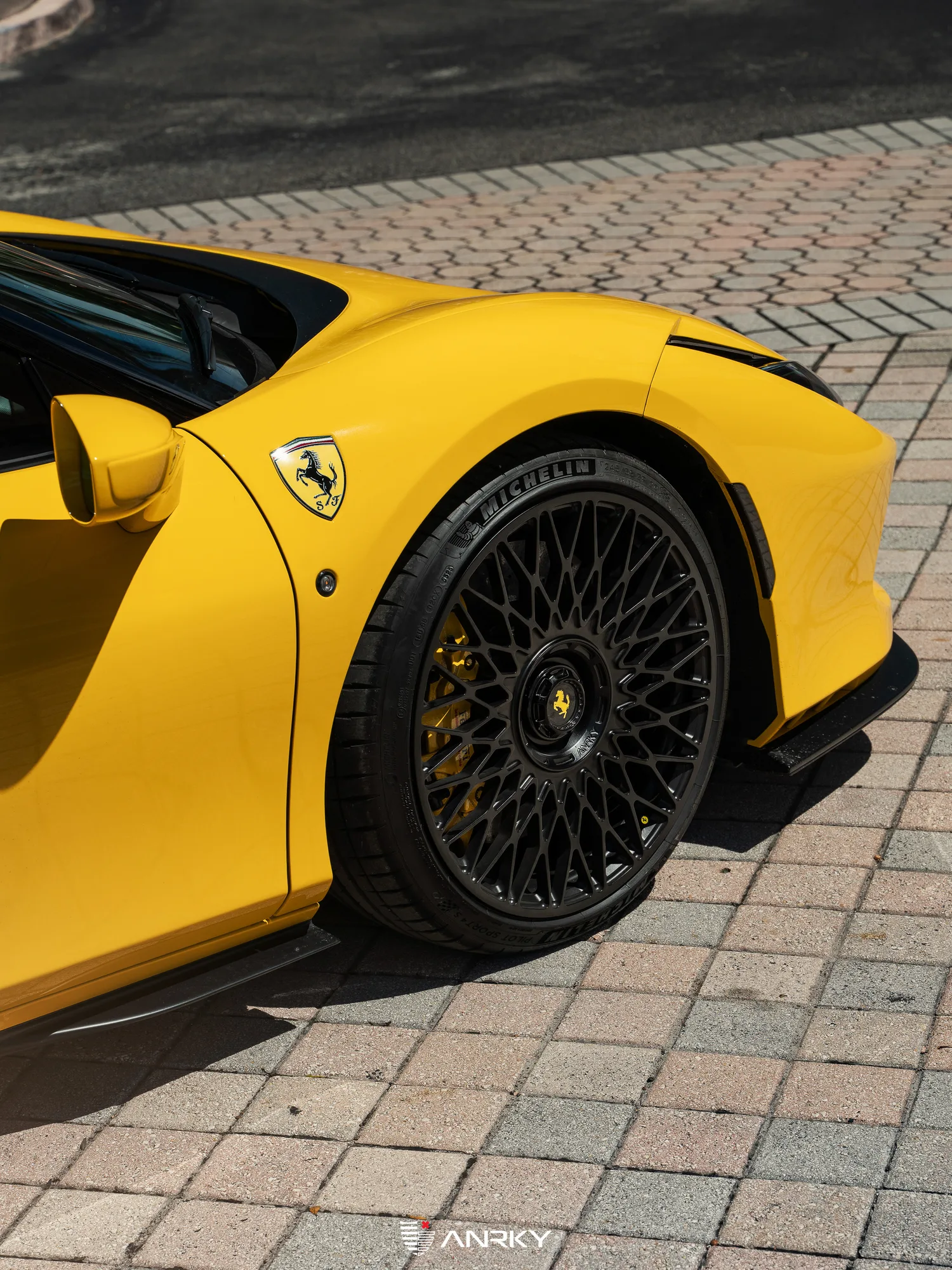 Anrky RETROSeries RS7.1 on Ferrari F8 F142MFL, photo 6