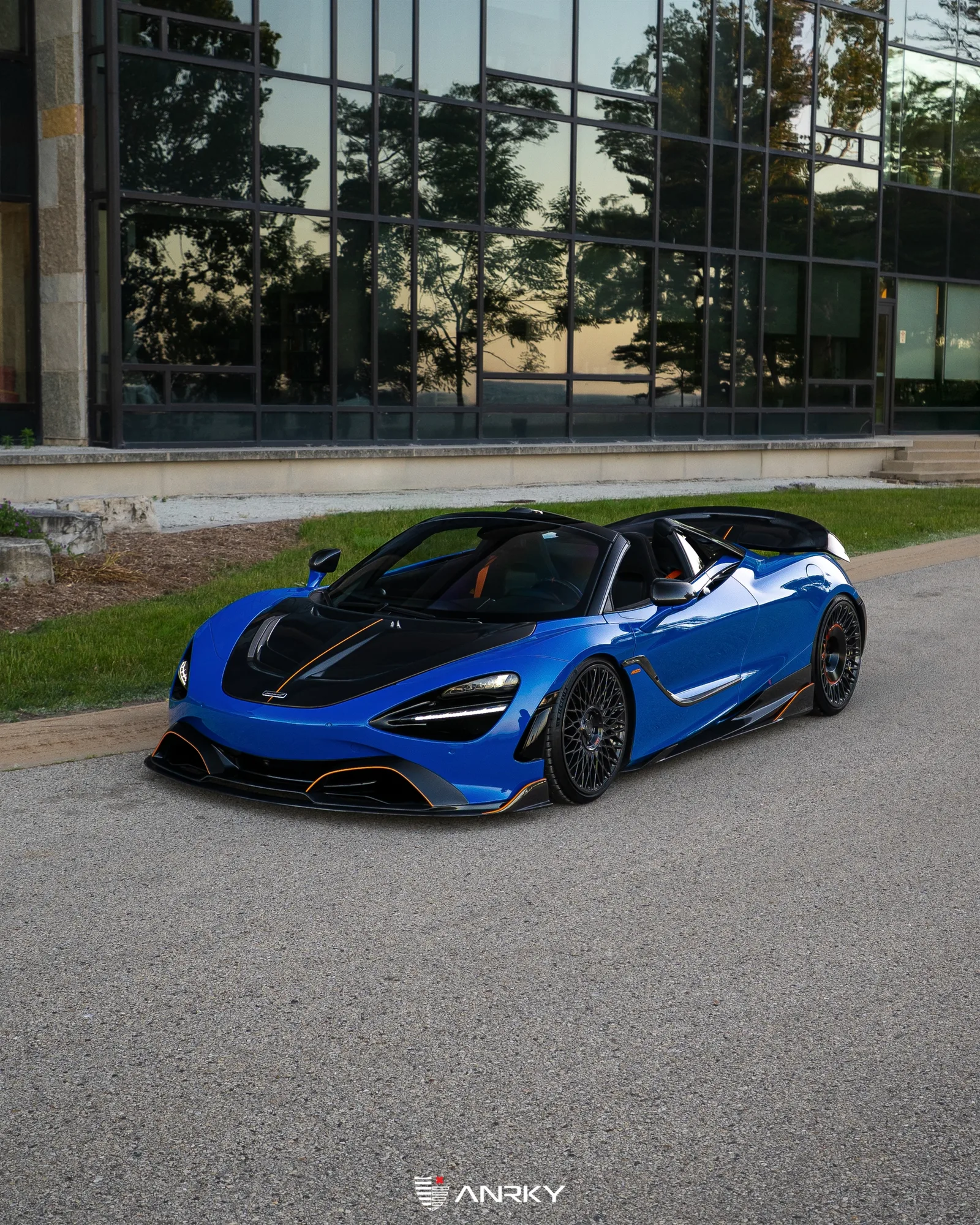 Anrky RETROSeries RS7.2+AEROSport on McLaren 720S, photo 6