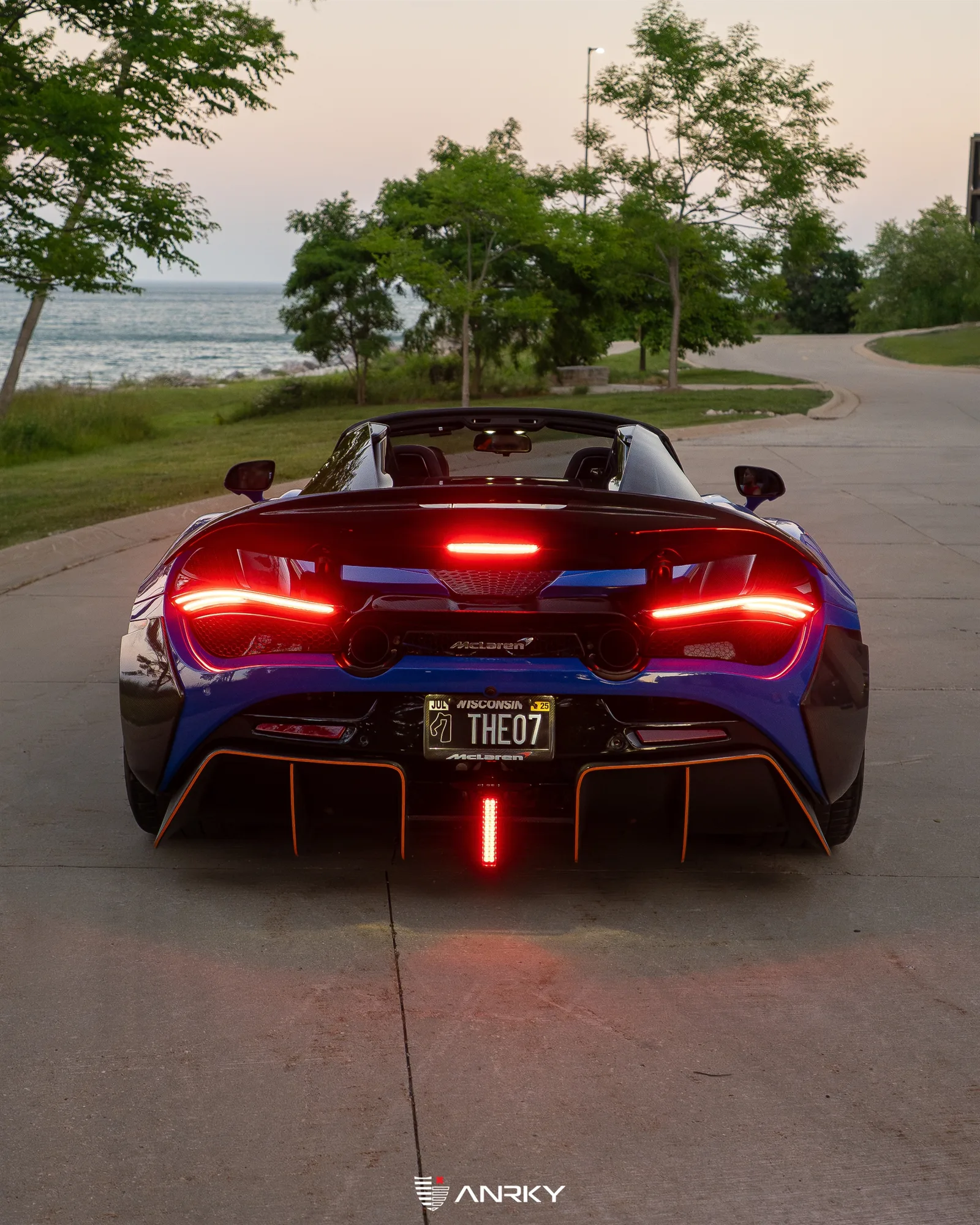 Anrky RETROSeries RS7.2+AEROSport on McLaren 720S, photo 10