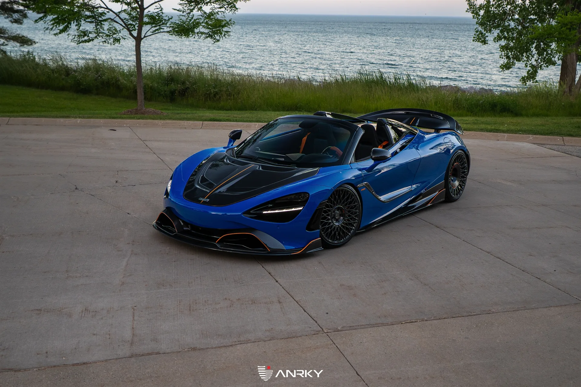 Anrky RETROSeries RS7.2+AEROSport on McLaren 720S, photo 5