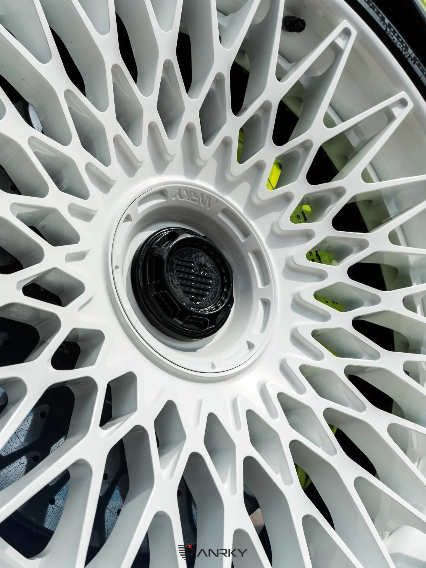 Anrky RETROSeries RS7.3 on Lamborghini Urus (2018), photo 7