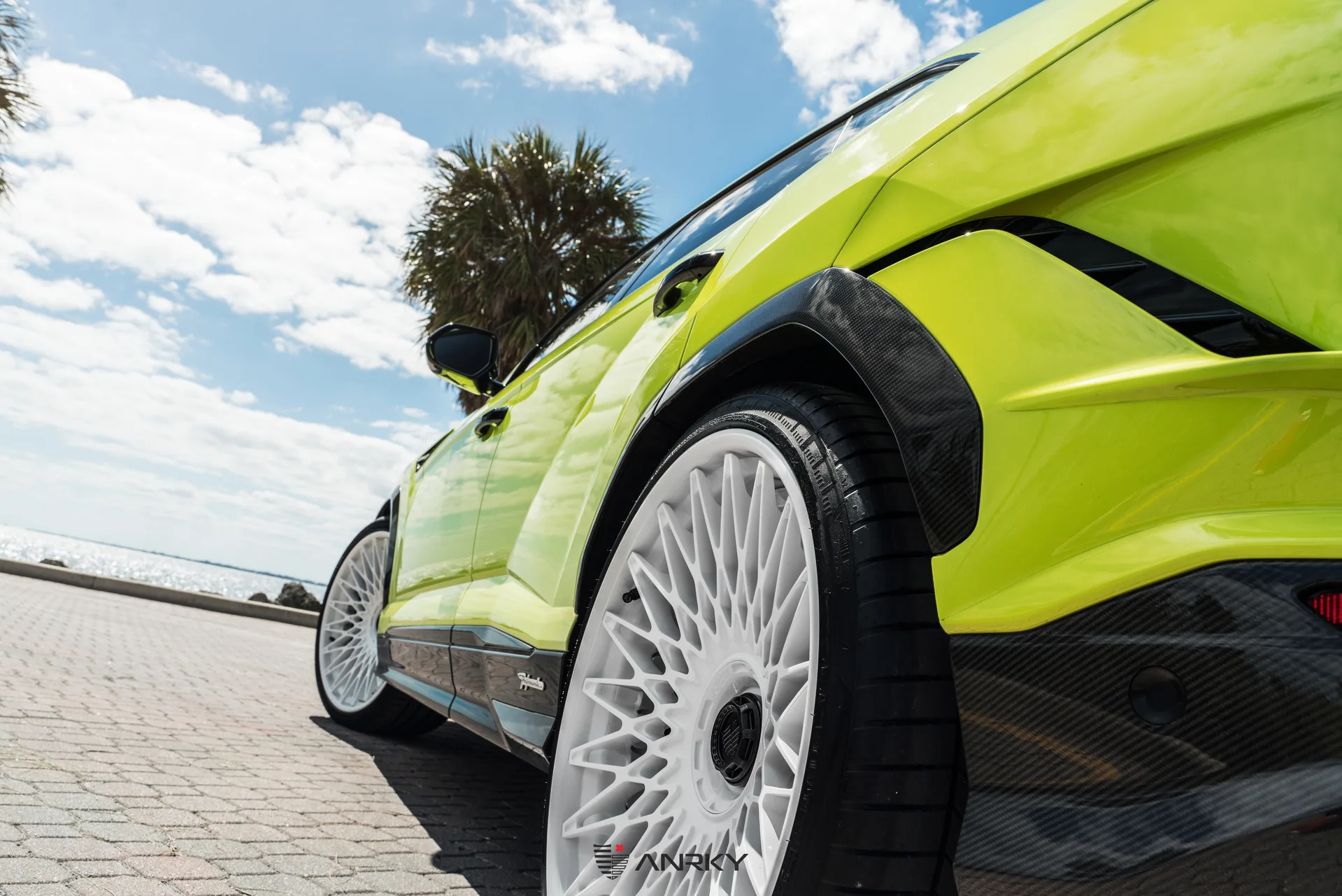 Anrky RETROSeries RS7.3 on Lamborghini Urus (2018), photo 10