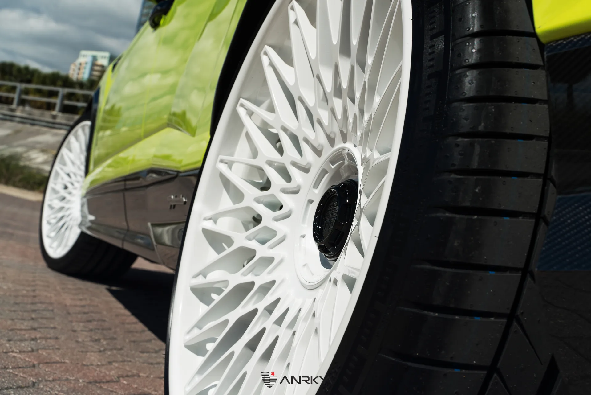 Anrky RETROSeries RS7.3 on Lamborghini Urus (2018), photo 2