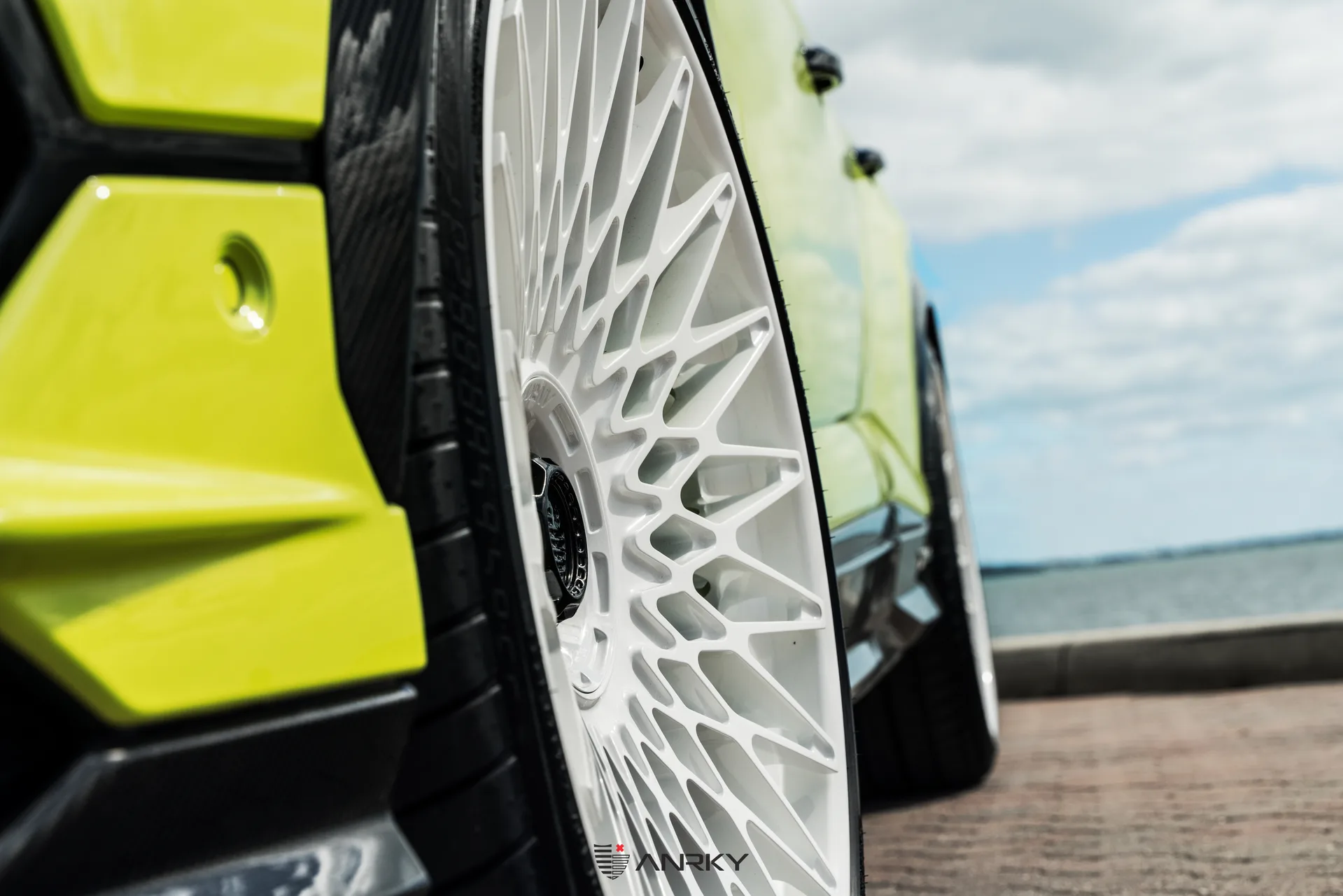 Anrky RETROSeries RS7.3 on Lamborghini Urus (2018), photo 8