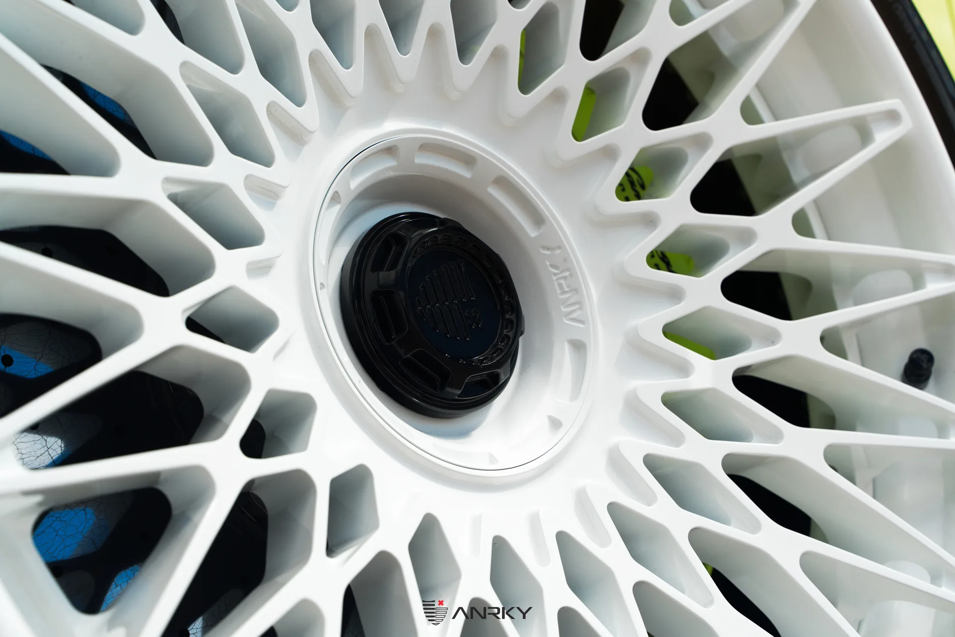 Anrky RETROSeries RS7.3 on Lamborghini Urus (2018), photo 6