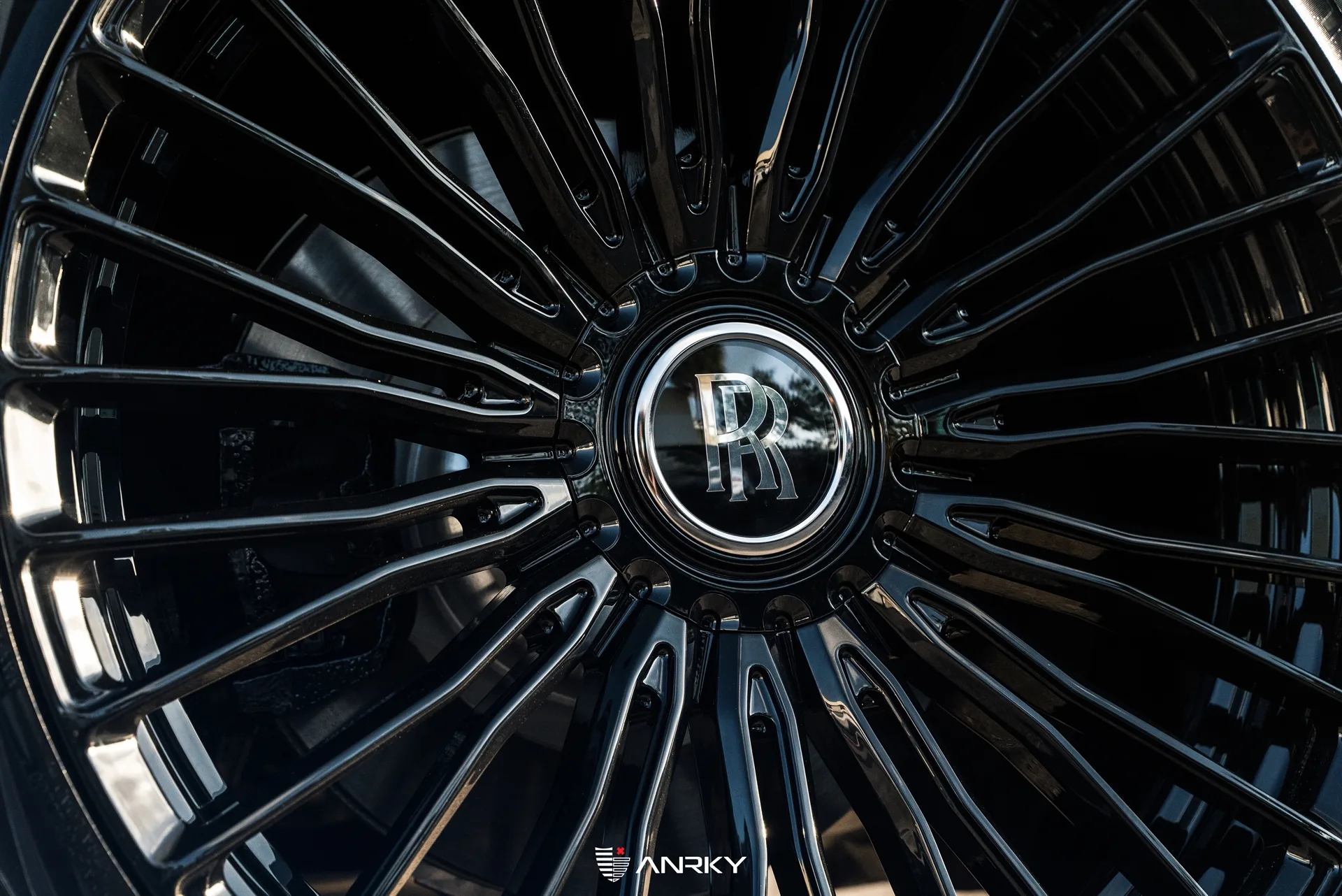 Anrky RF|Series 2-piece | RF-230 on Rolls-Royce Cullinan.1, photo 10
