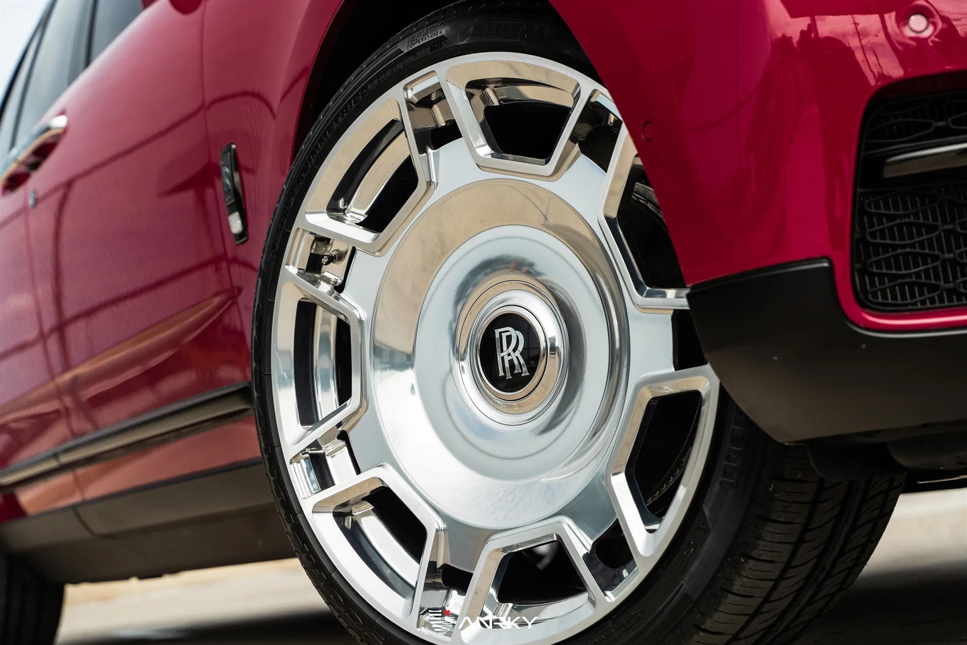 Anrky RF|Series Monoblock RF-177 on Rolls-Royce Cullinan.1, photo 5