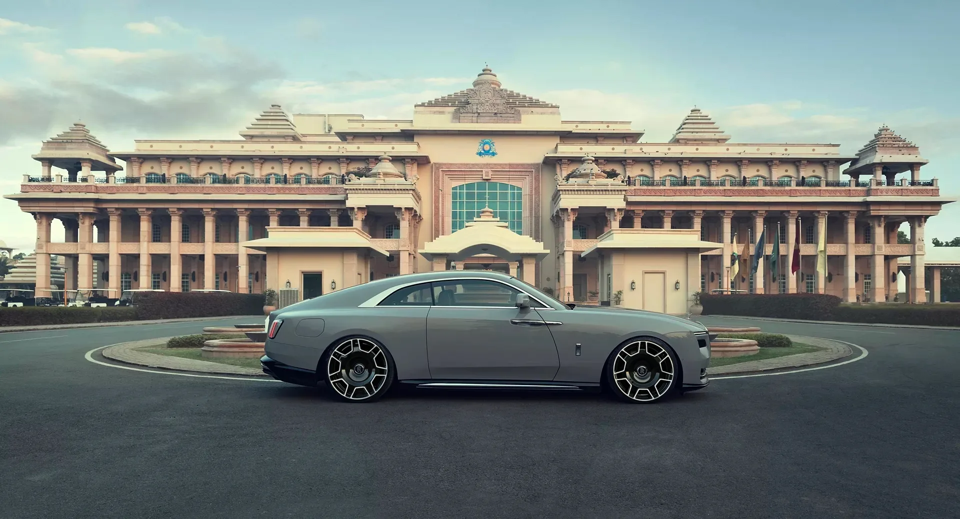 Anrky RF|Series Monoblock RF-177 on Rolls-Royce Spectre, photo 2