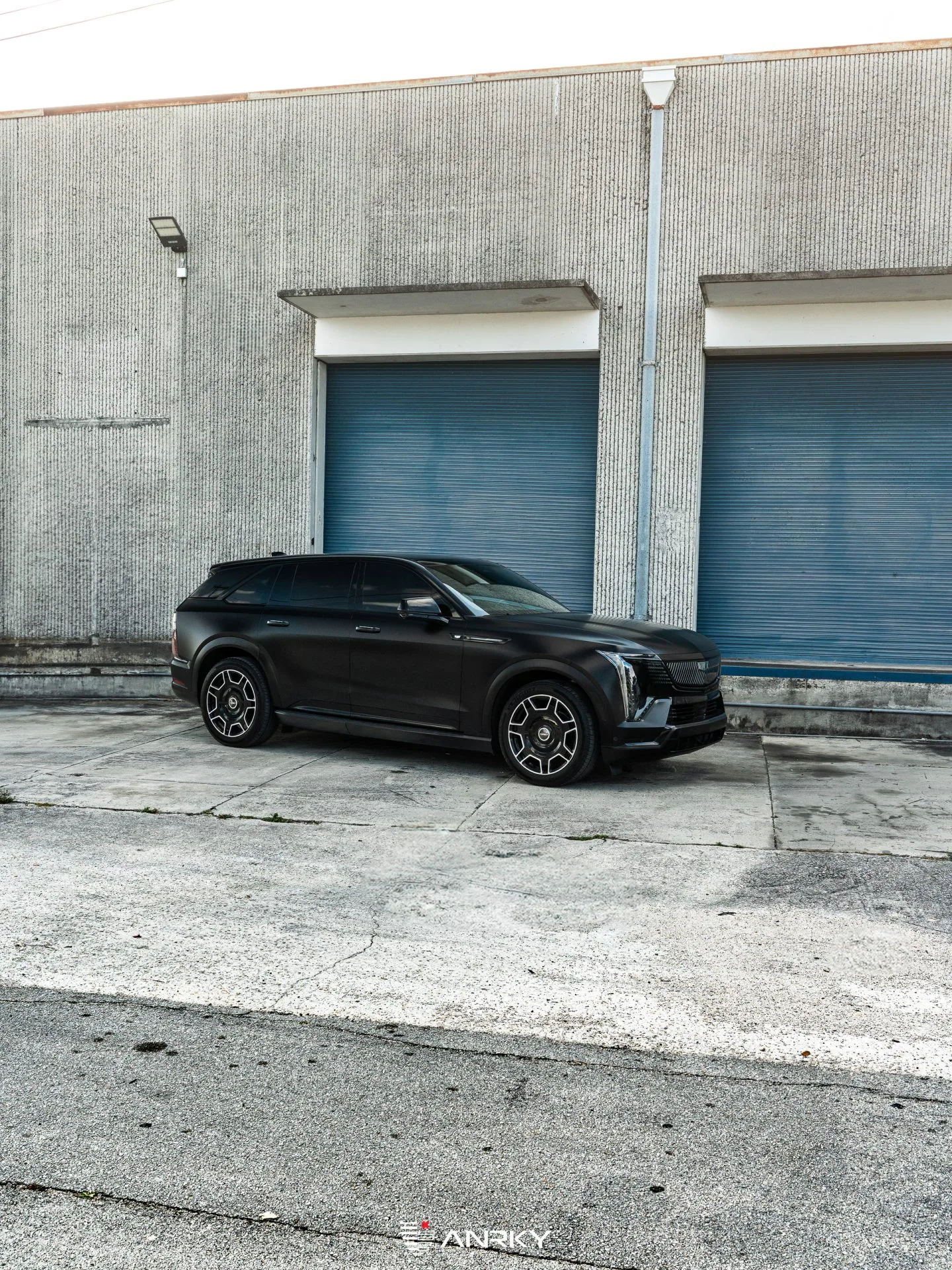 Anrky RF|Series RF-177 on Cadillac Escalade IQ 1st gen, photo 11