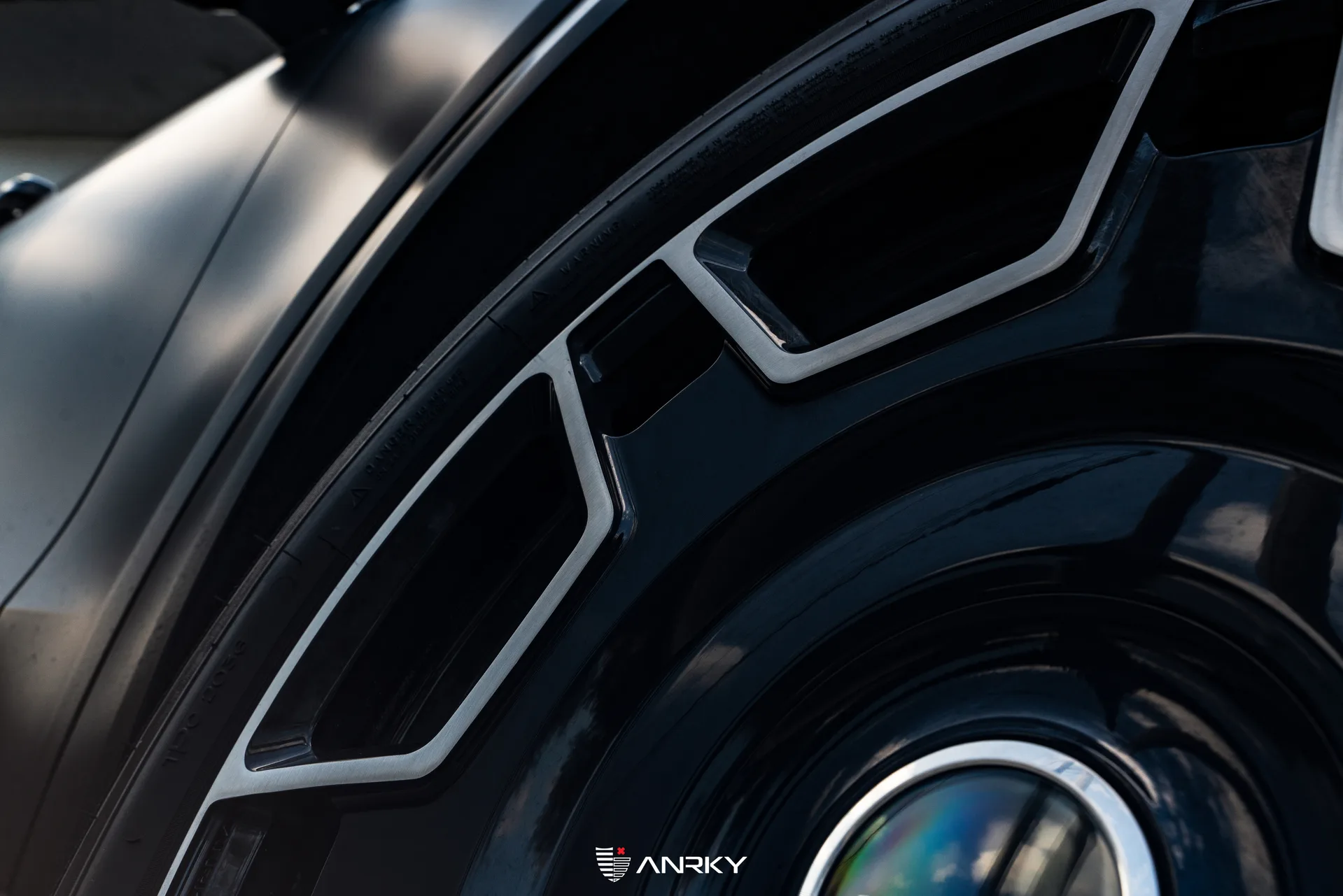 Anrky RF|Series RF-177 on Cadillac Escalade IQ 1st gen, photo 10