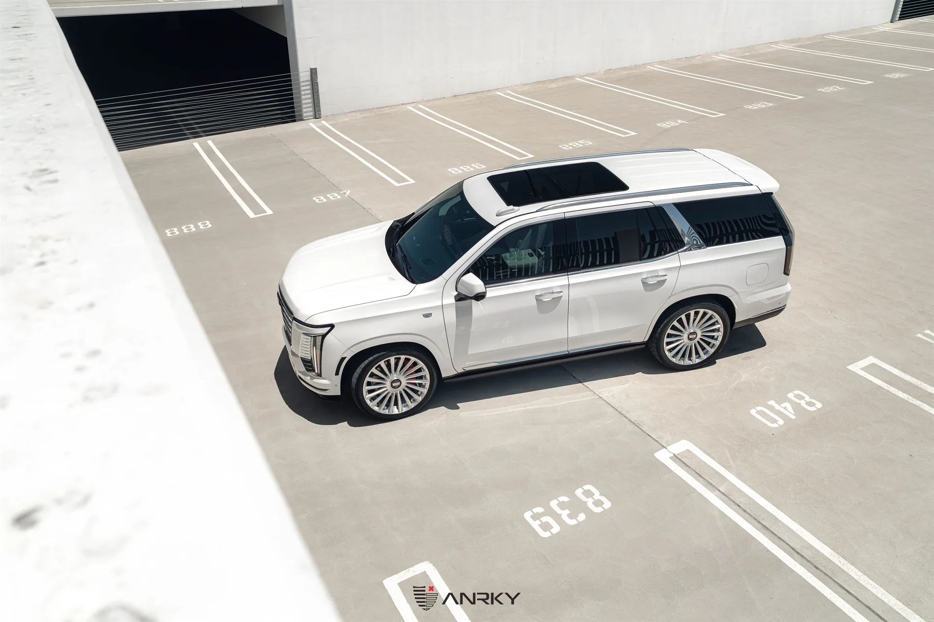 Anrky RF|Series RF-182 Monoblock on Cadillac Escalade 5th gen (GMT T1XX), photo 12