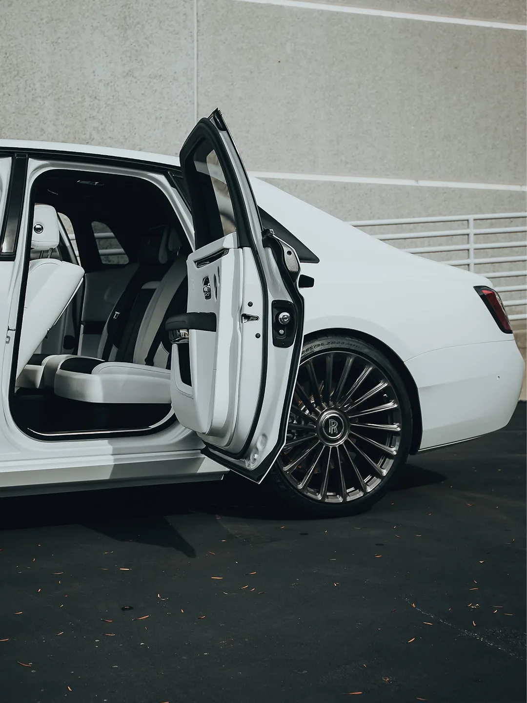 Anrky RF|Series RF-182 on Rolls-Royce Ghost 2nd gen.1, photo 2