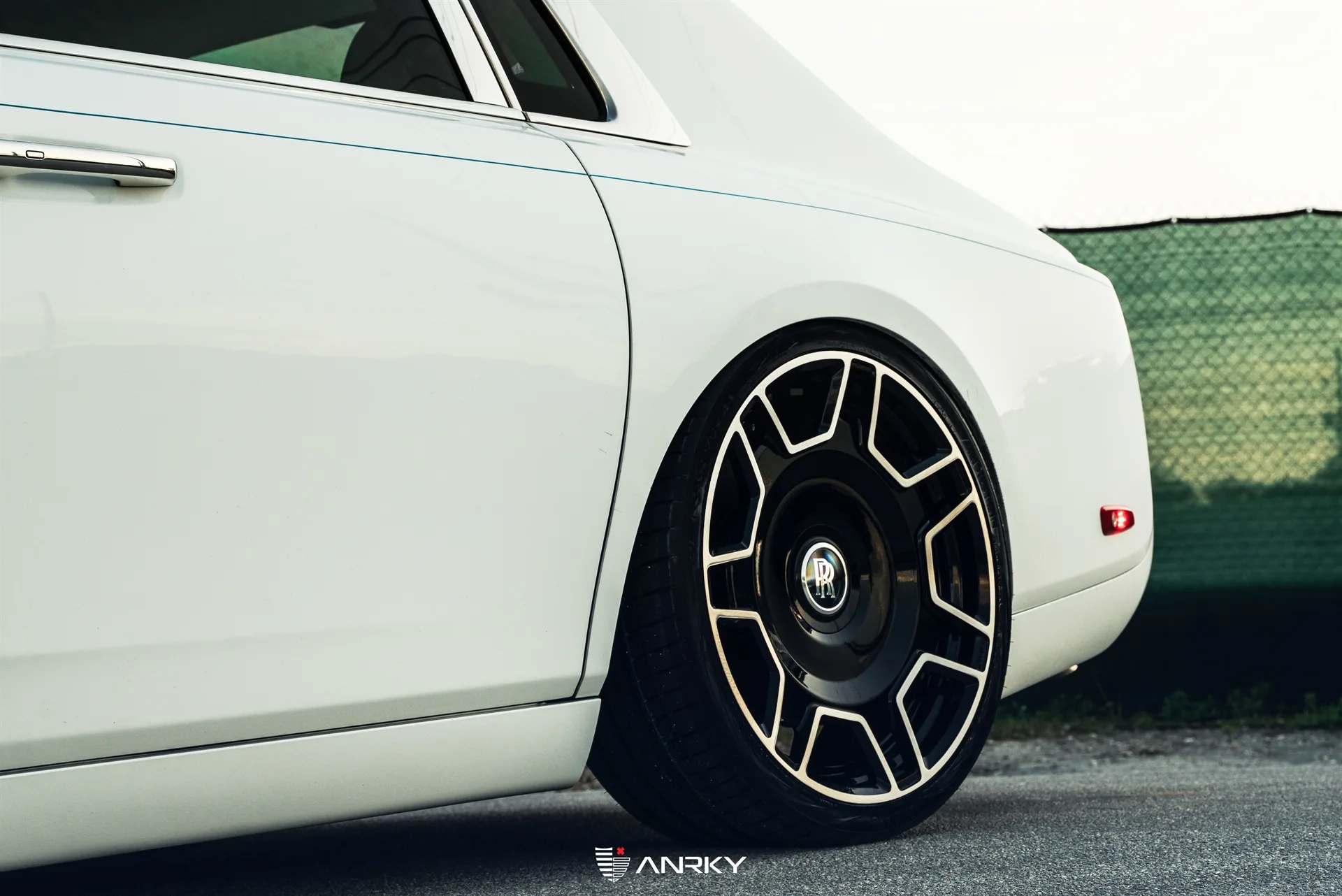 Anrky RF|Series RF-277 on Rolls-Royce Phantom II, photo 4