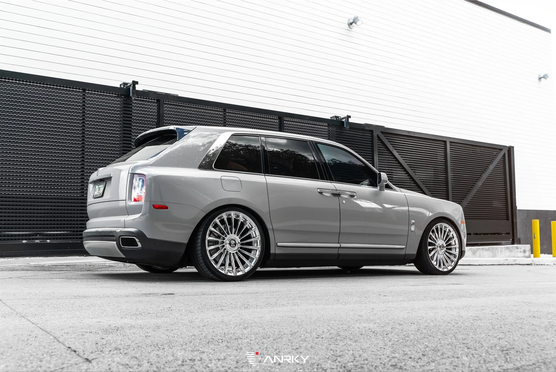 Anrky RF|Series RF-282 on Rolls-Royce Cullinan.1, photo 8