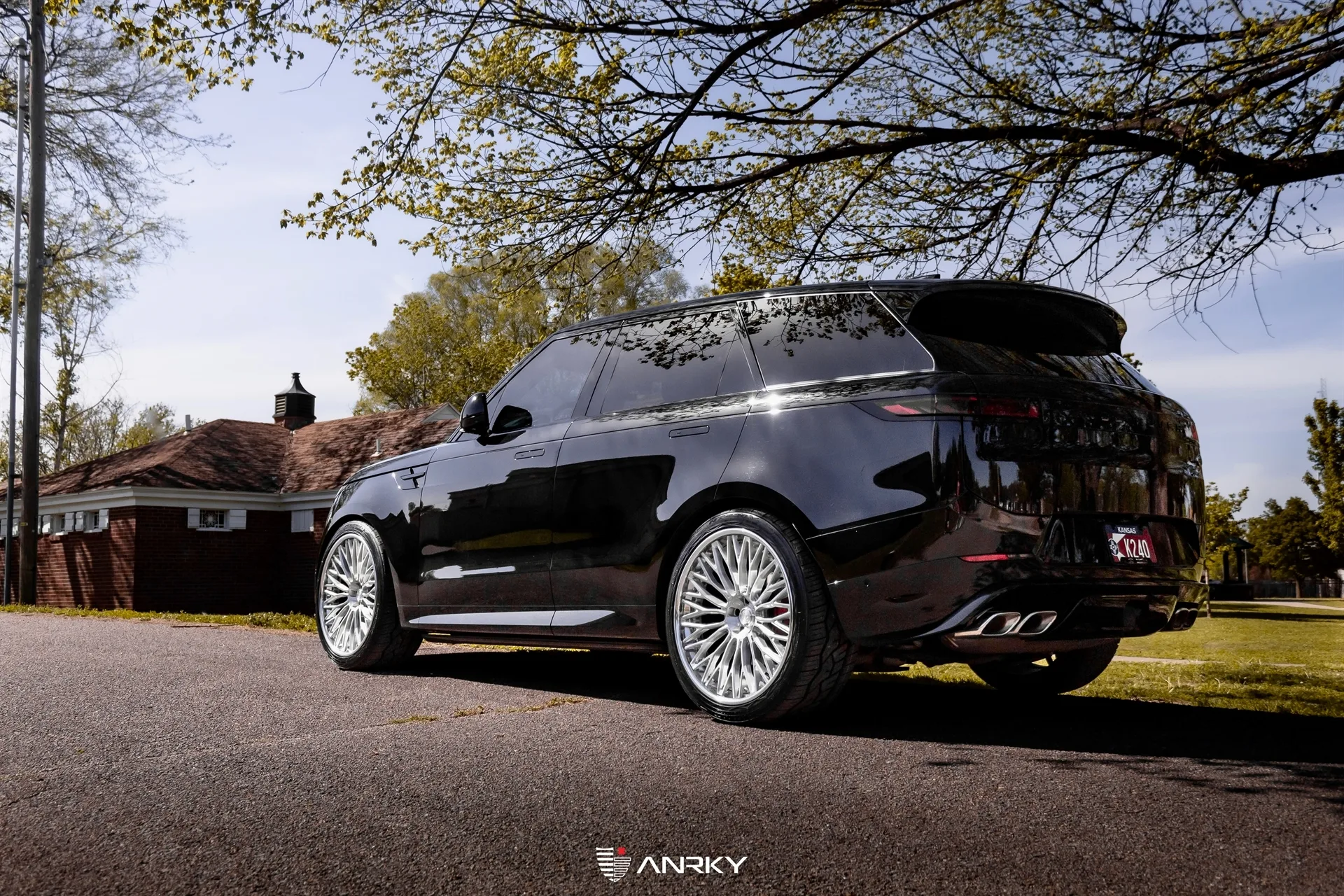 Anrky RF|Series RF-340 on Land Rover Range Rover Sport SVR L494 (2015-2022)