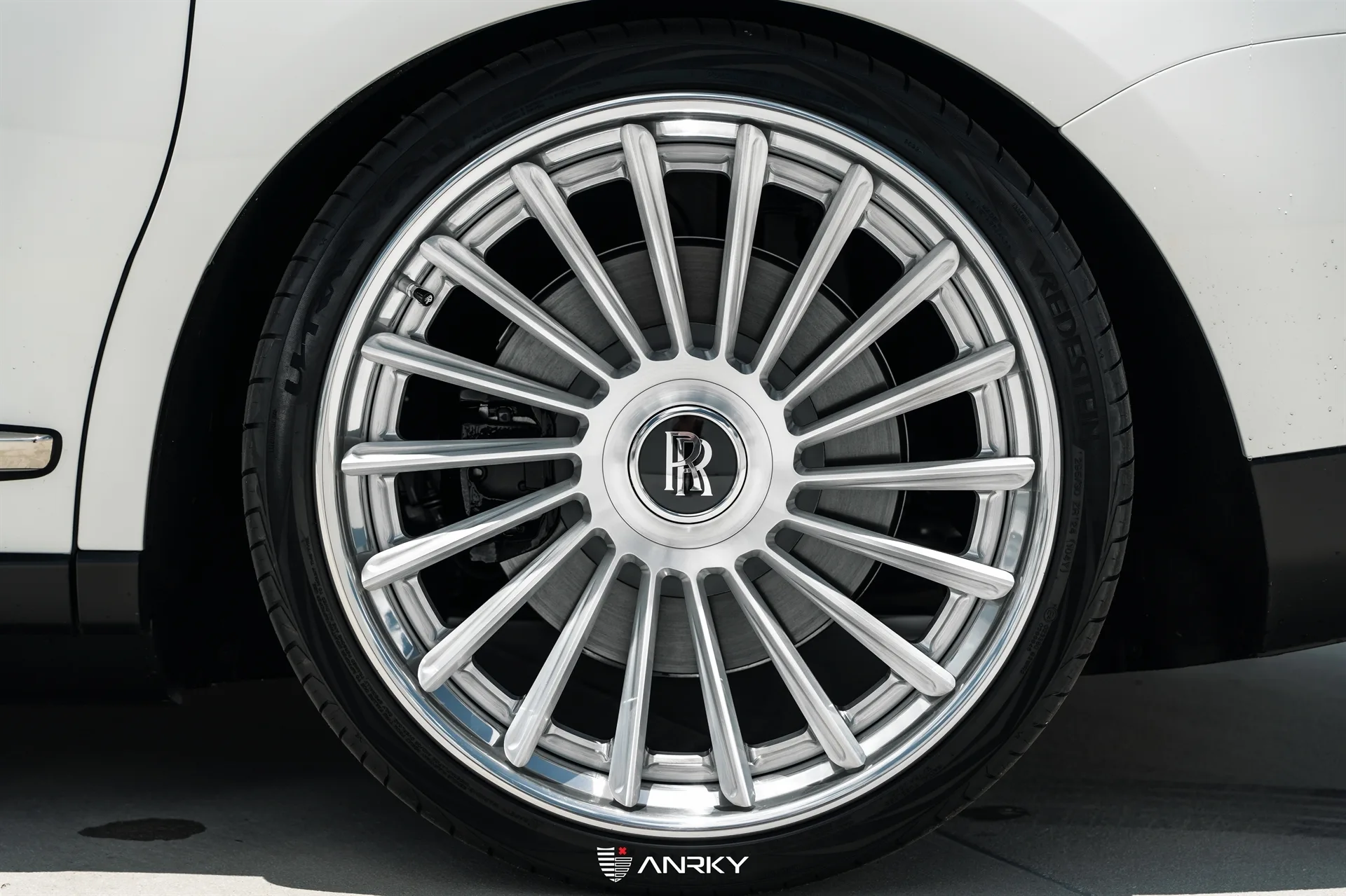 Anrky RF|Series RF-382 on Rolls-Royce Cullinan.1, photo 12