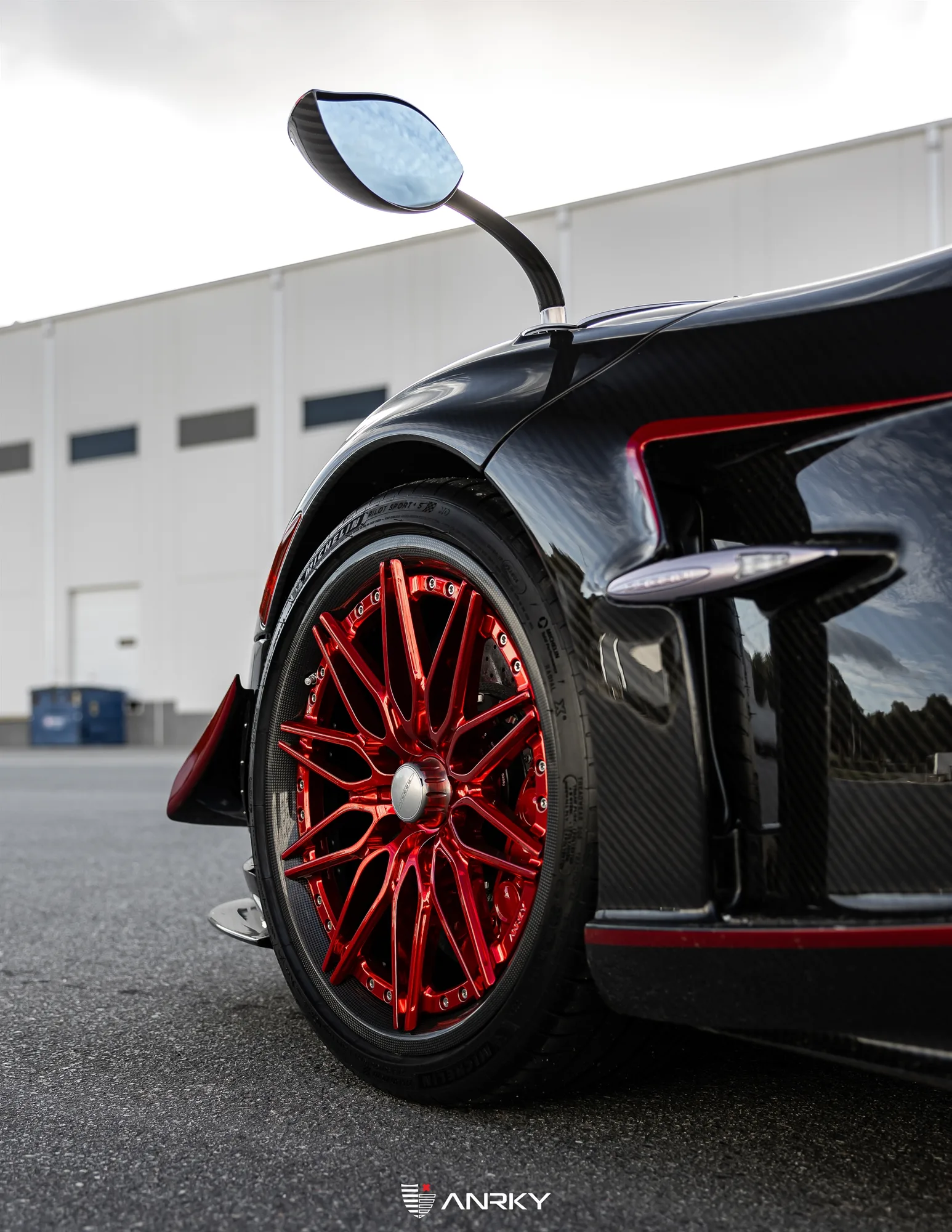 Anrky X|Series Carbon C-X6 on Pagani Huayra, photo 9
