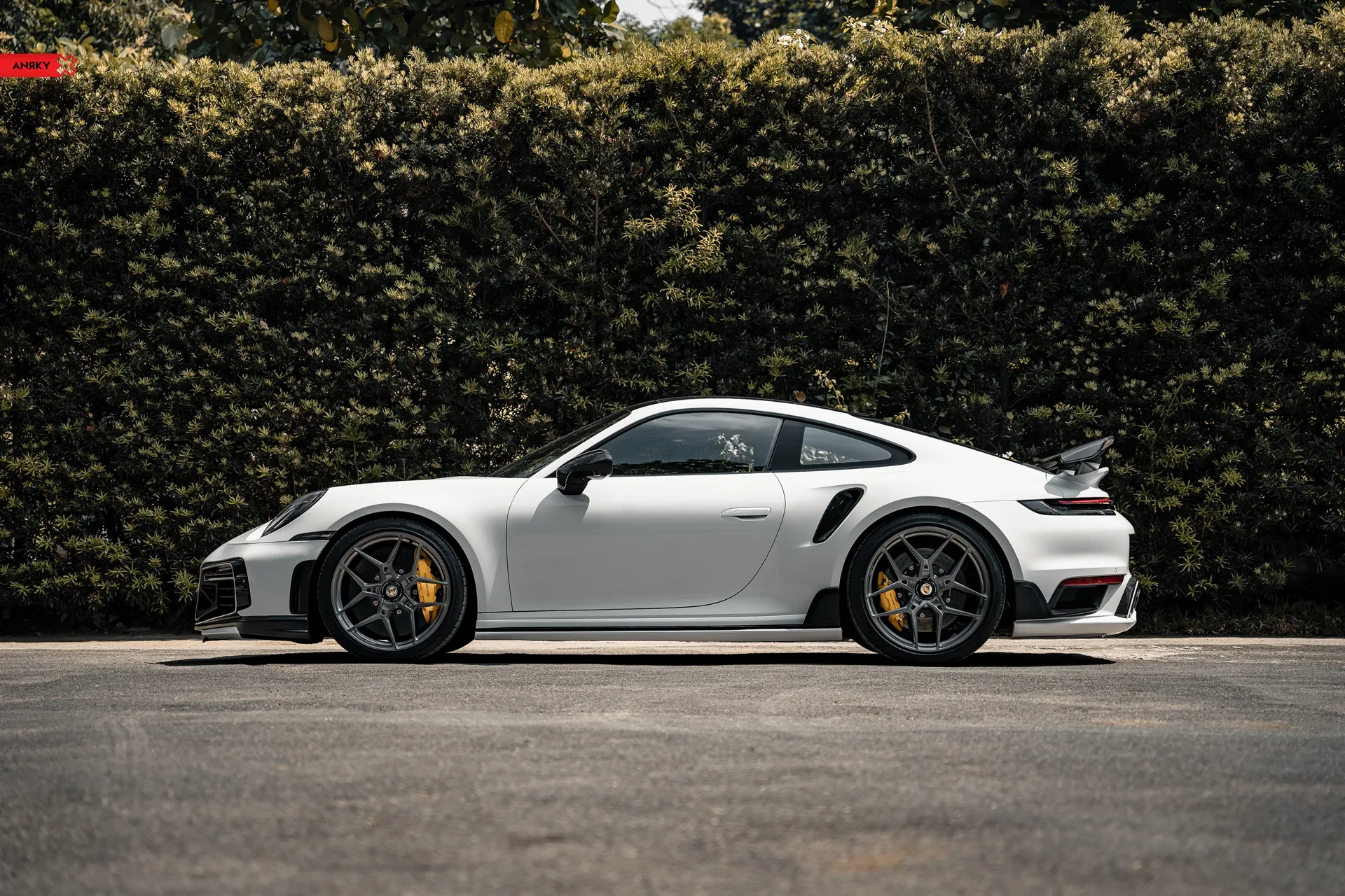 Anrky X|Series S1-X4 on Porsche 911 992.1