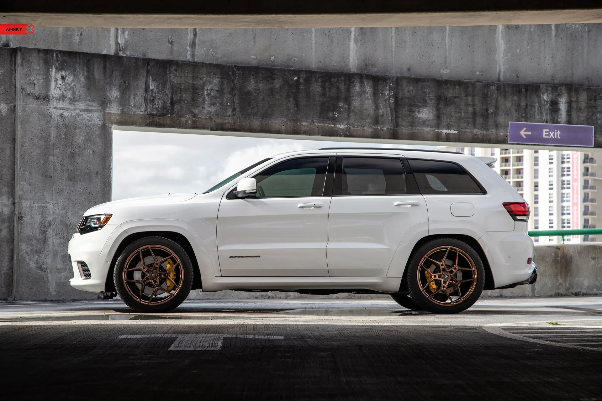 Anrky X|Series S1-X4 on Jeep Grand Cherokee WK2 (2011-2021), photo 2