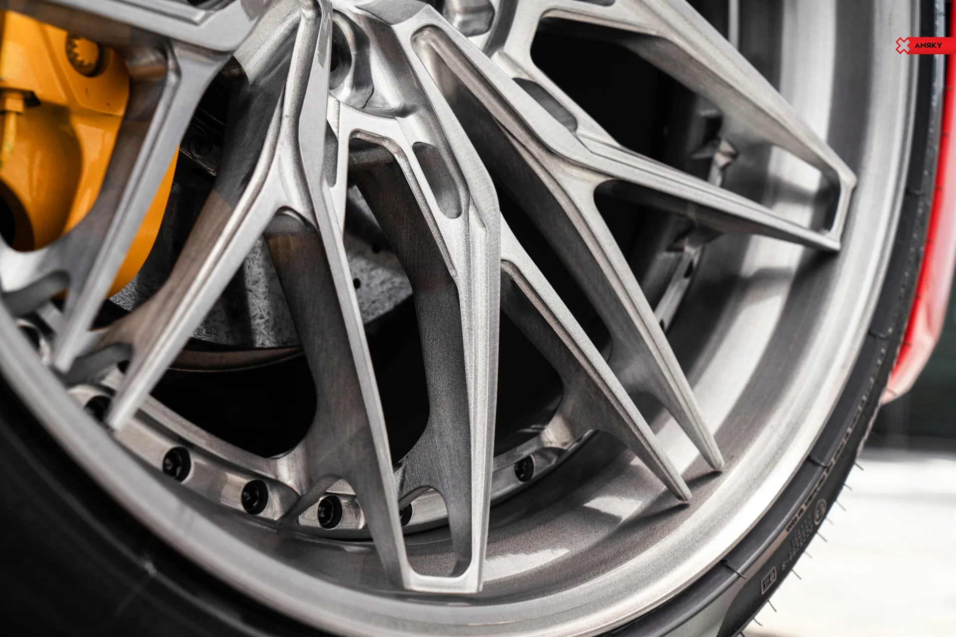 Anrky X|Series S3-X1 on Ferrari 488, photo 9