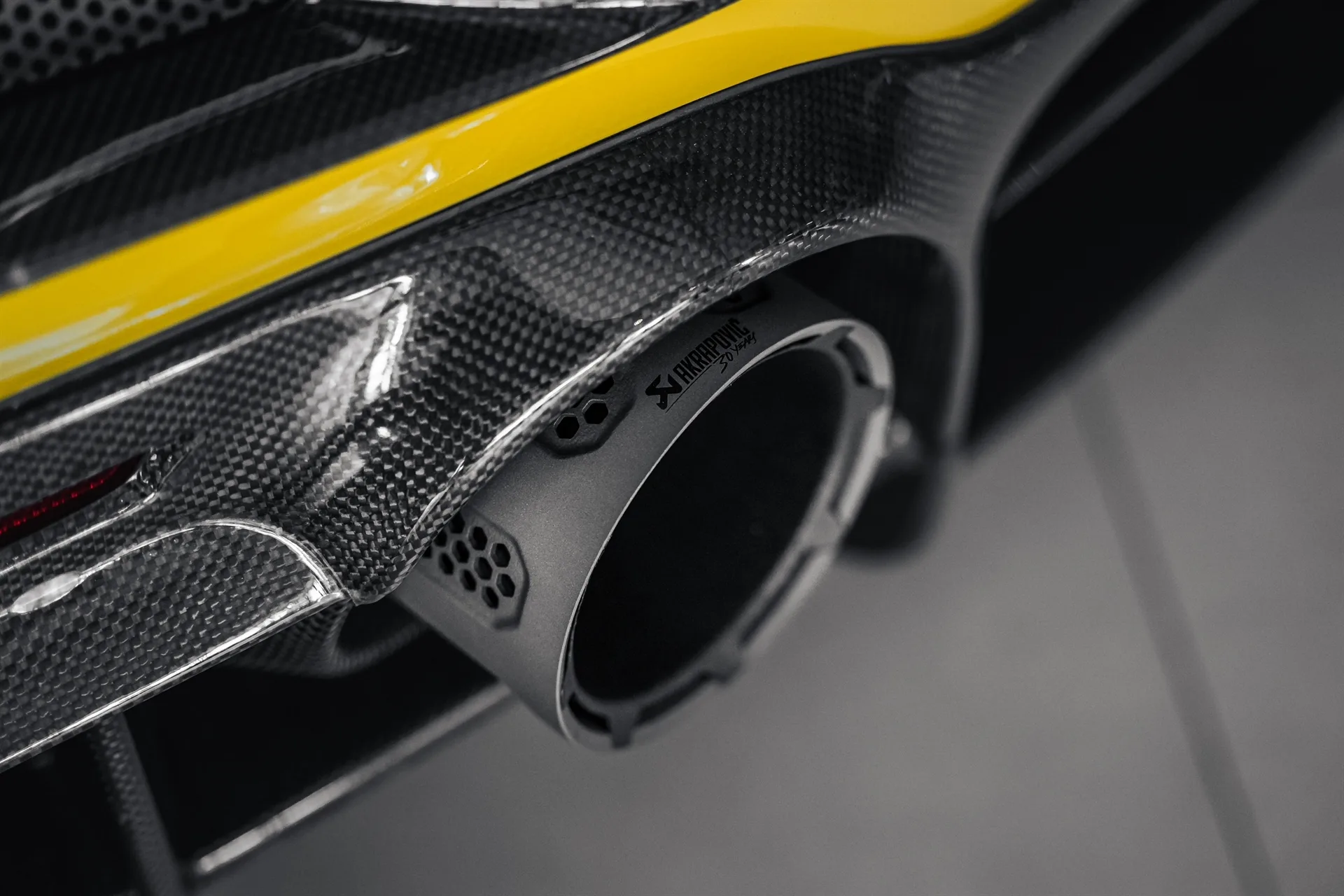 Anrky X|Series S3-X3 on Ferrari F8 F142MFL, photo 8
