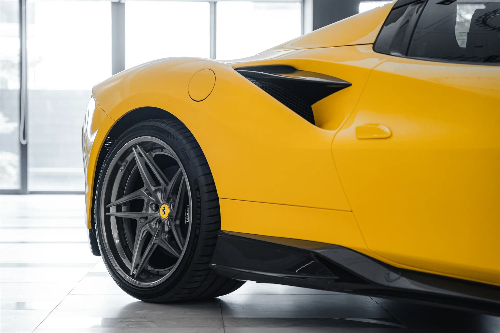Anrky X|Series S3-X3 on Ferrari F8 F142MFL, photo 5