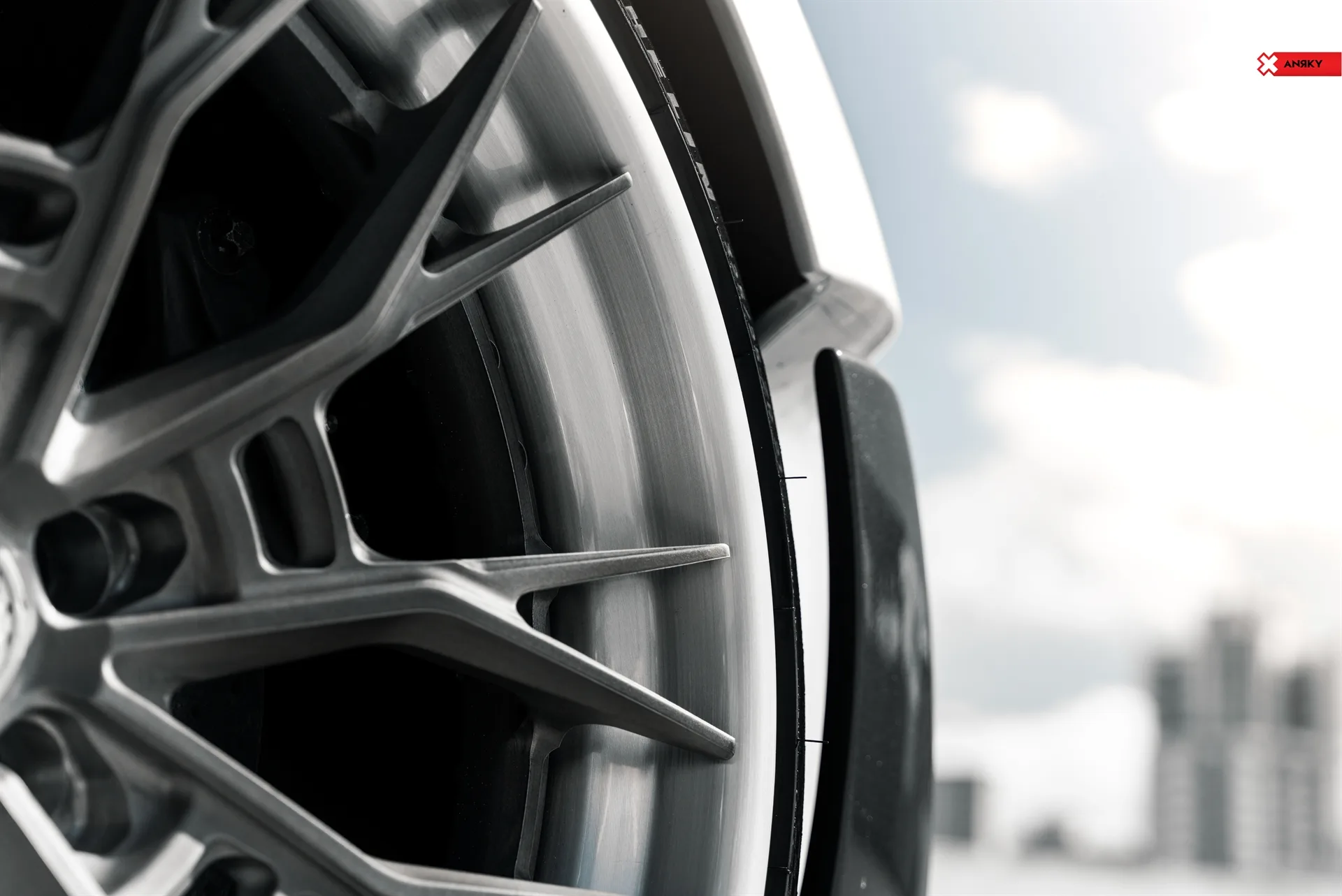 Anrky X|Series S3-X5 on McLaren 600LT, photo 3