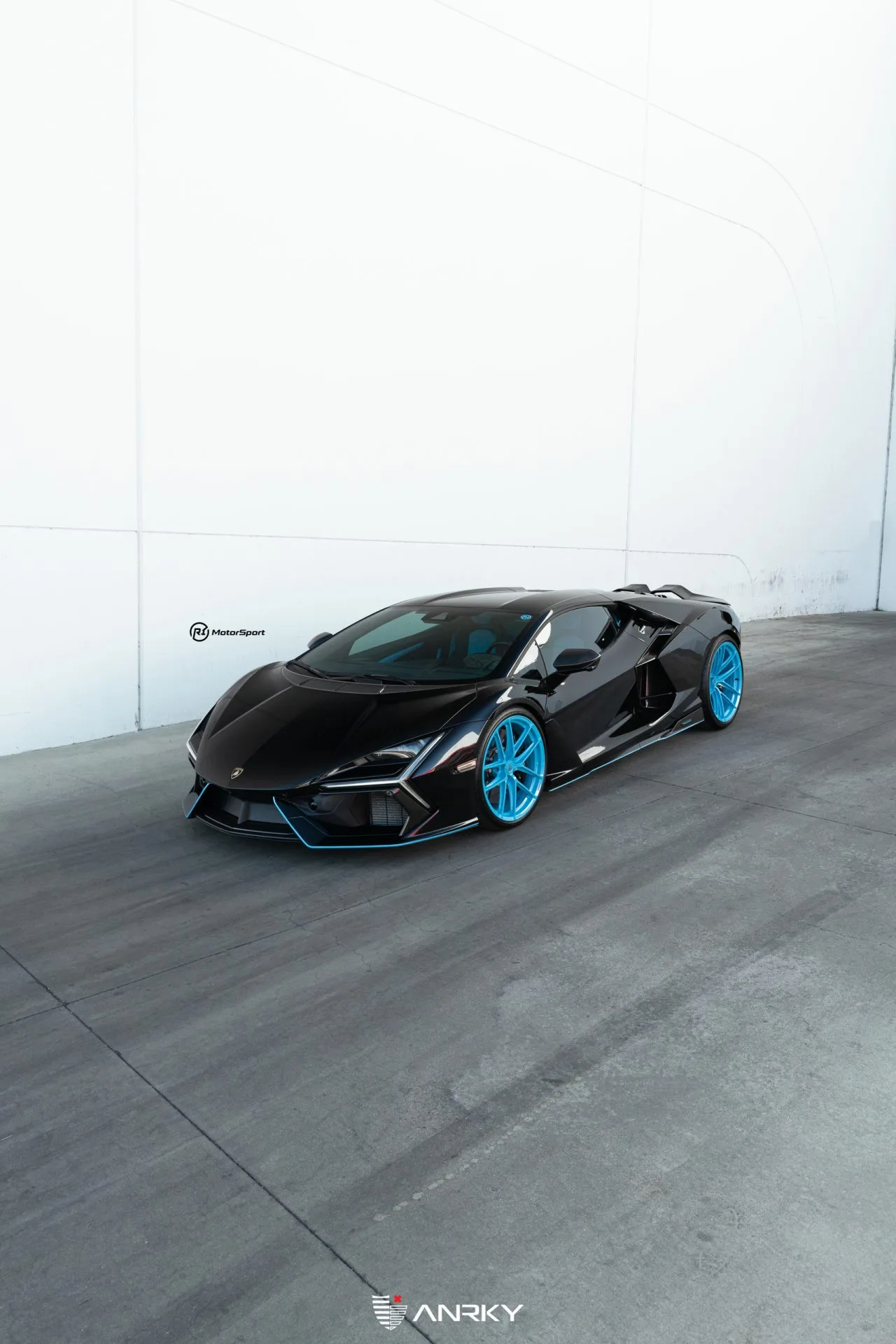 Anrky XR|Series XR-101 UltraLITE on Lamborghini Revuelto LB744, photo 2