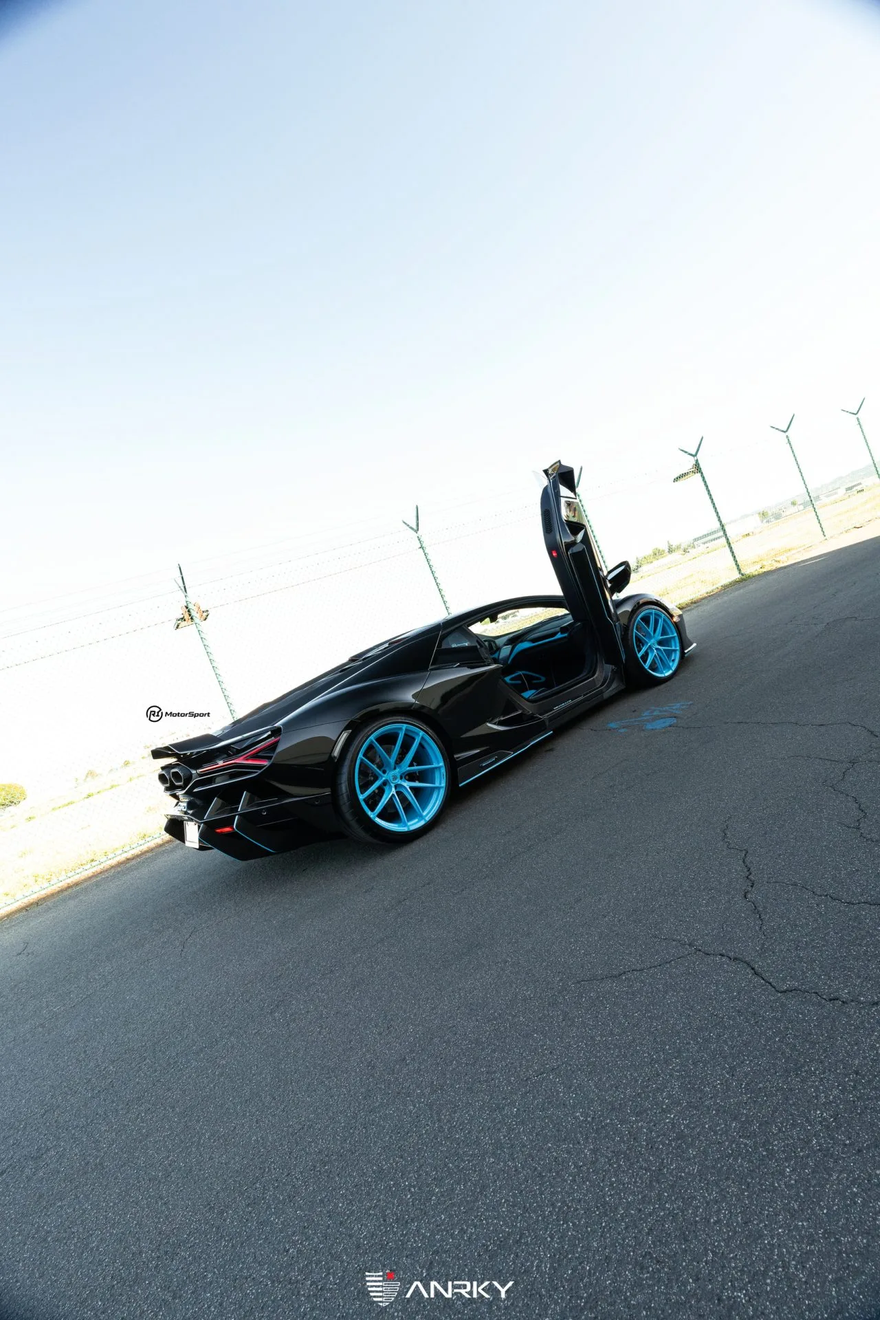 Anrky XR|Series XR-101 UltraLITE on Lamborghini Revuelto LB744, photo 11