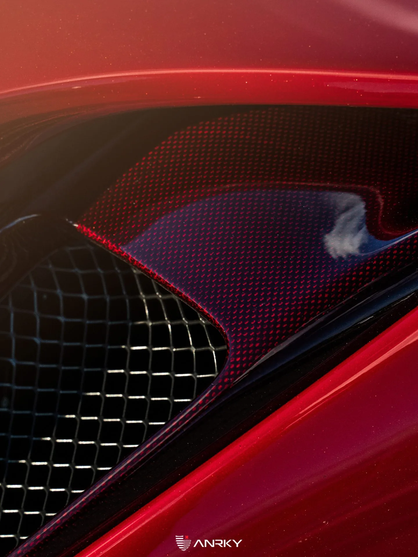 Anrky XR|Series XR-101 UltraLITE on Ferrari 488, photo 2