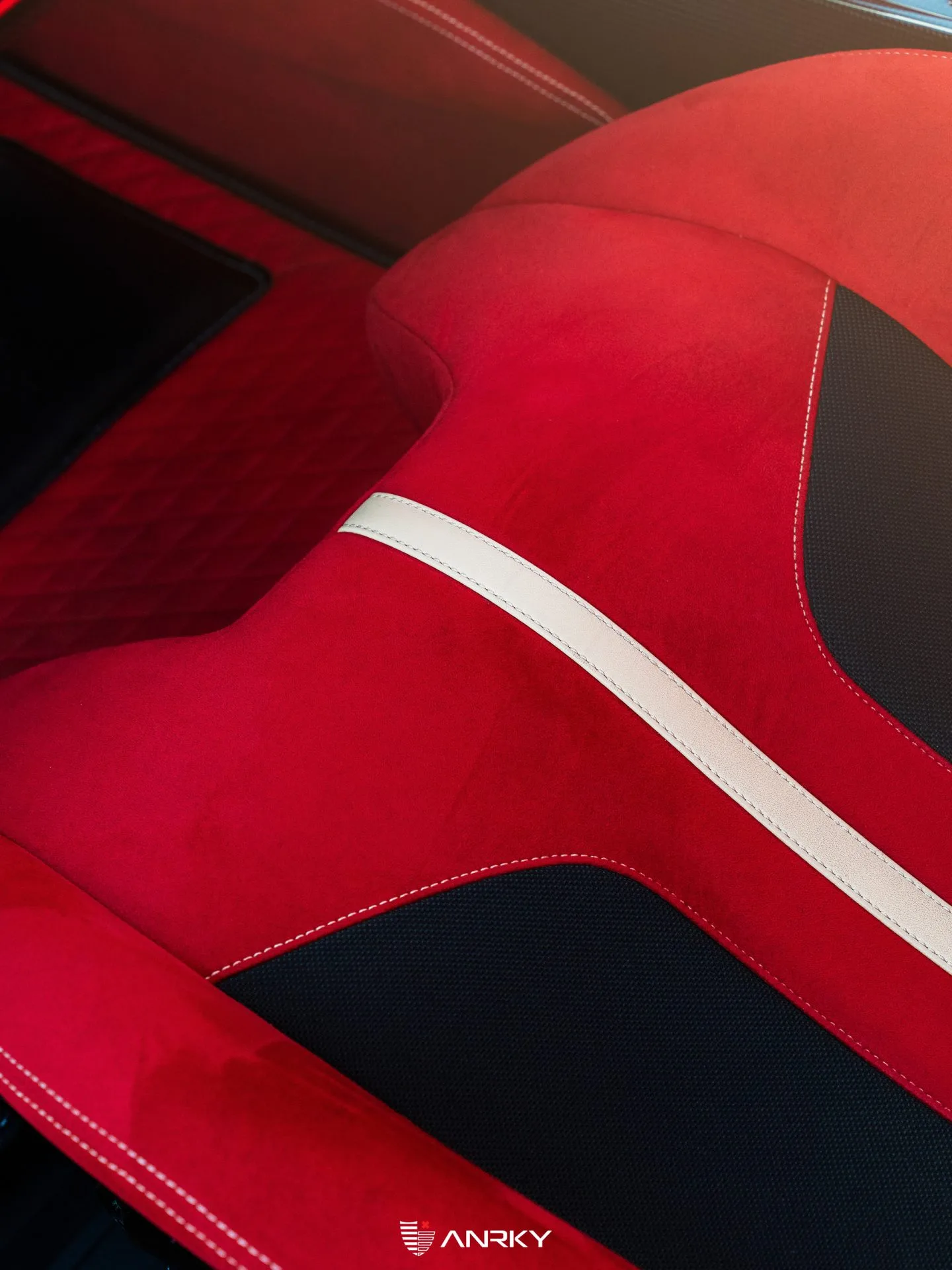 Anrky XR|Series XR-101 UltraLITE on Ferrari 488, photo 3